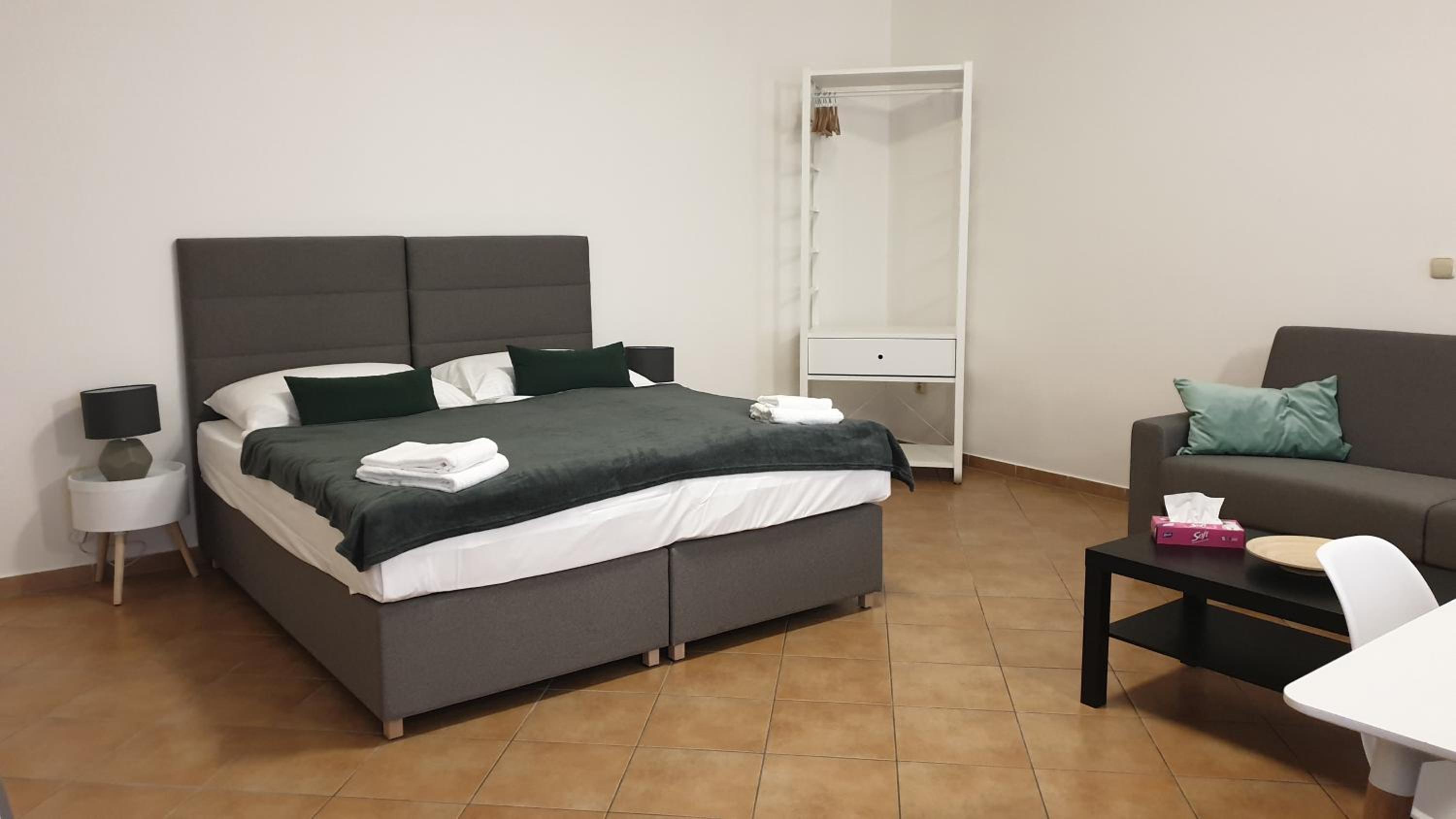 Studio Apartment