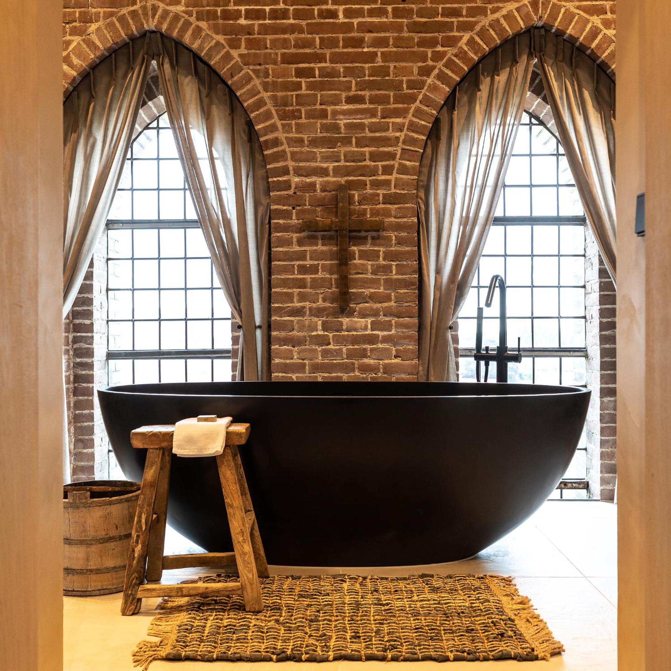 Deluxe Suite - Photo 3