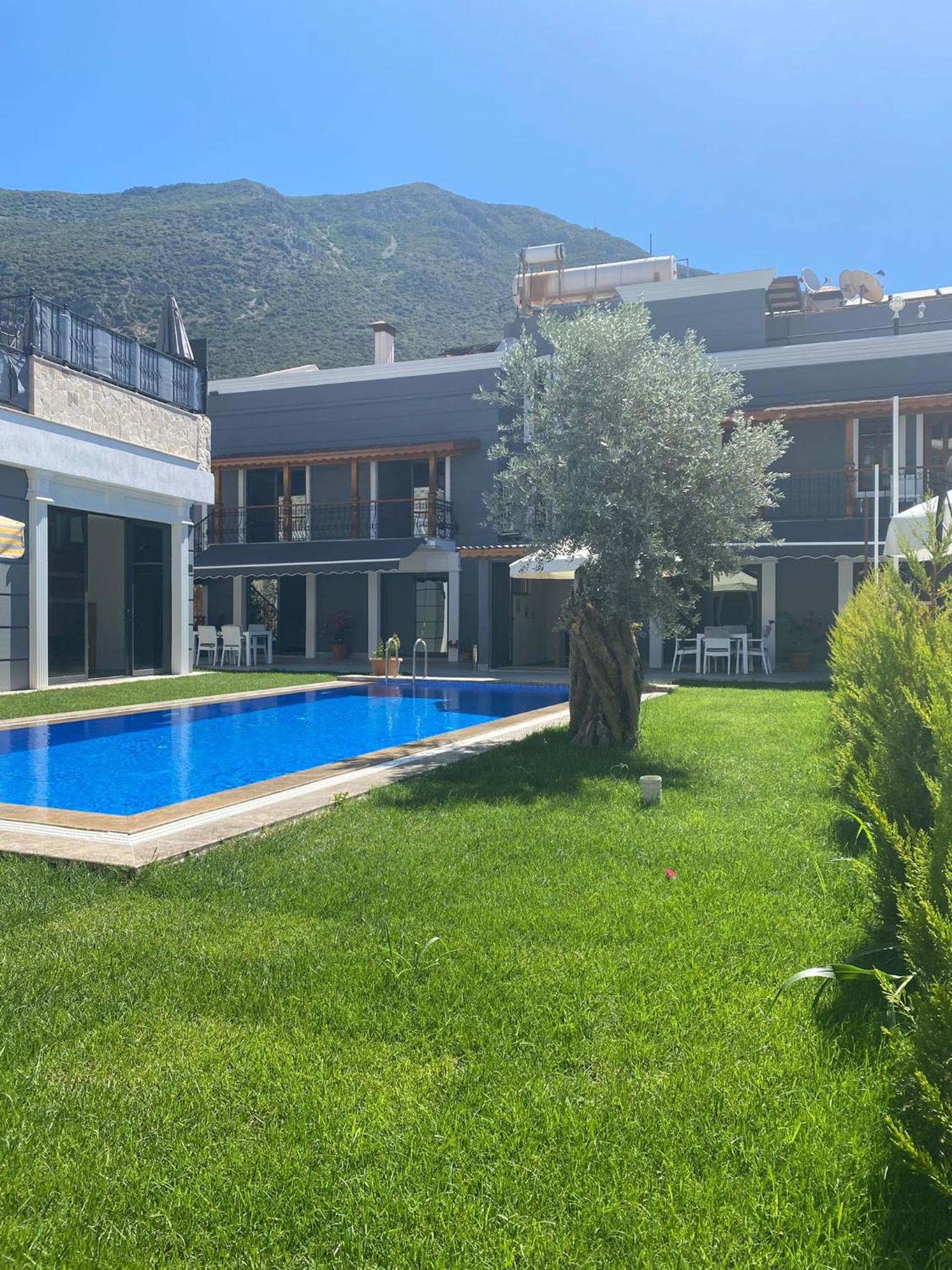 Apartment with Pool View  - Photo 28