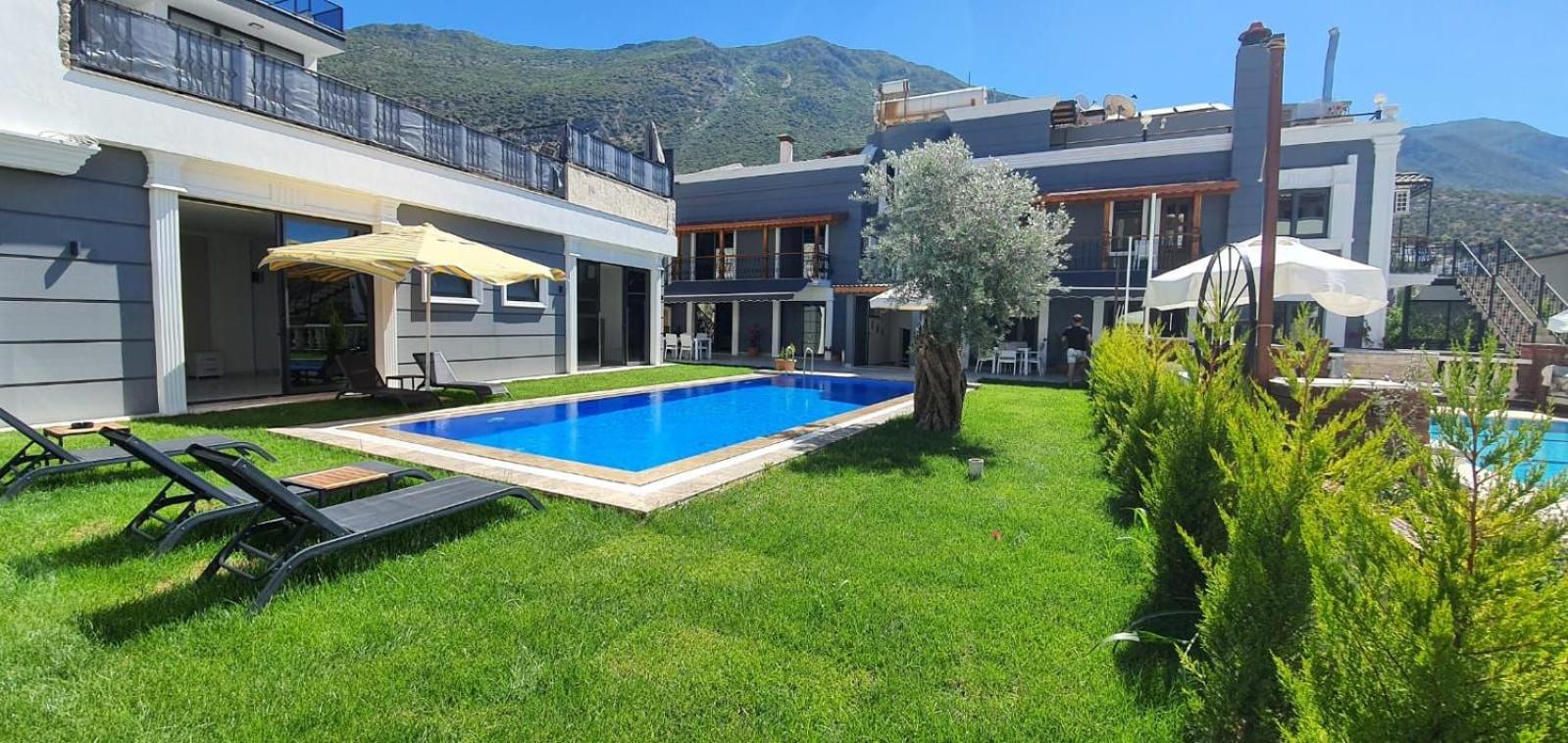 Apartment with Pool View  - Photo 19