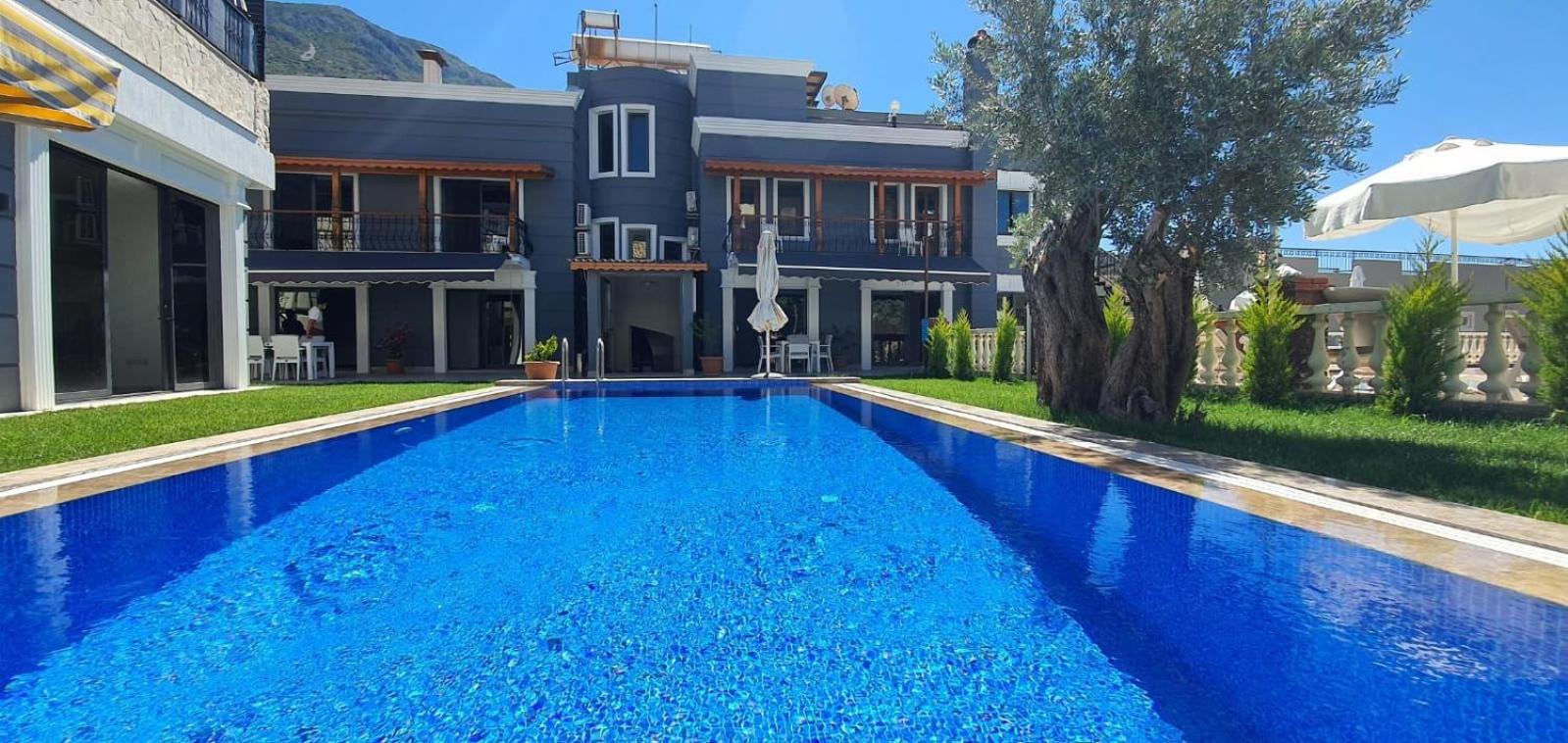 Apartment with Pool View  - Photo 29