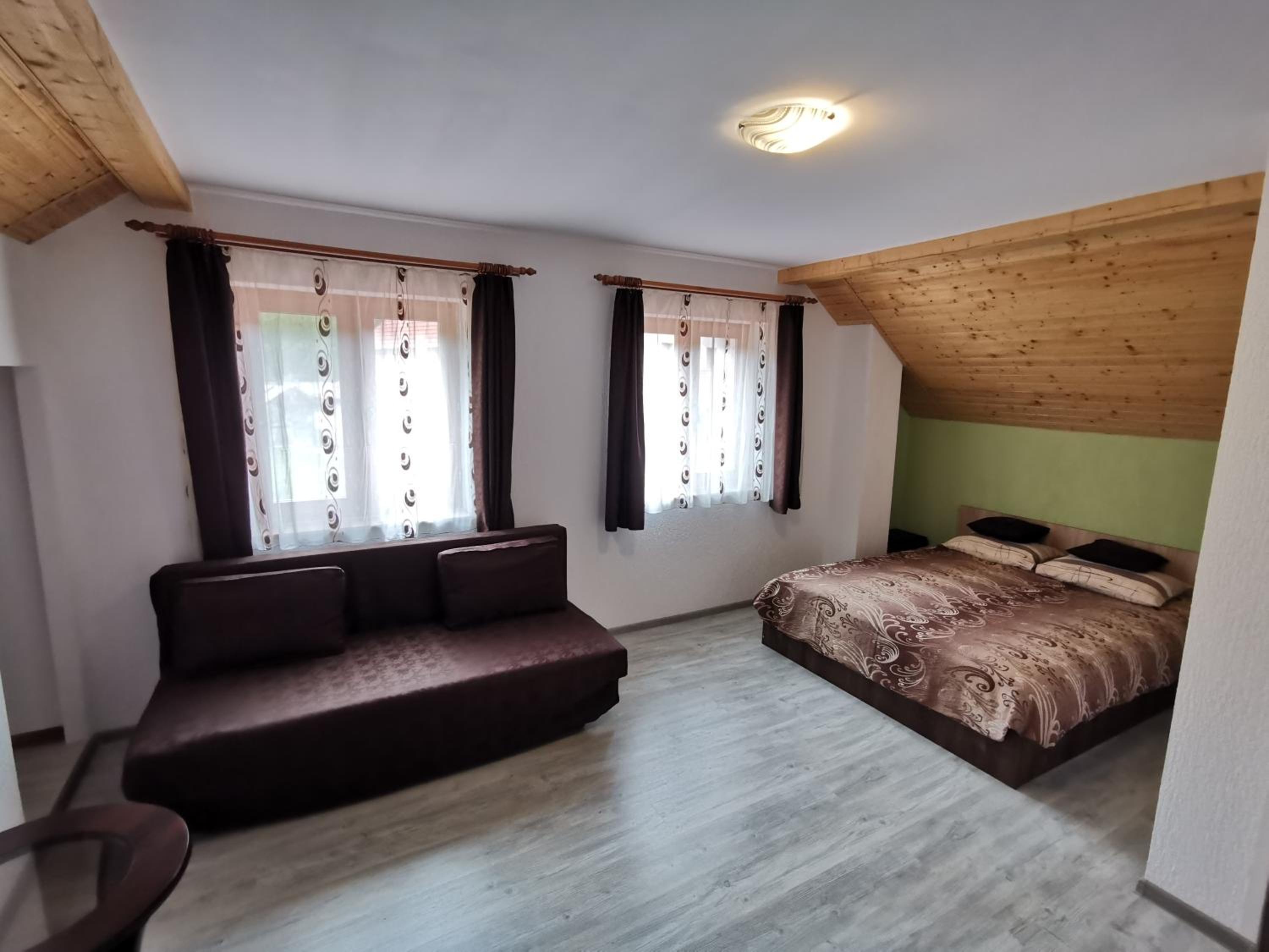 Triple Room with Bathroom photo 1