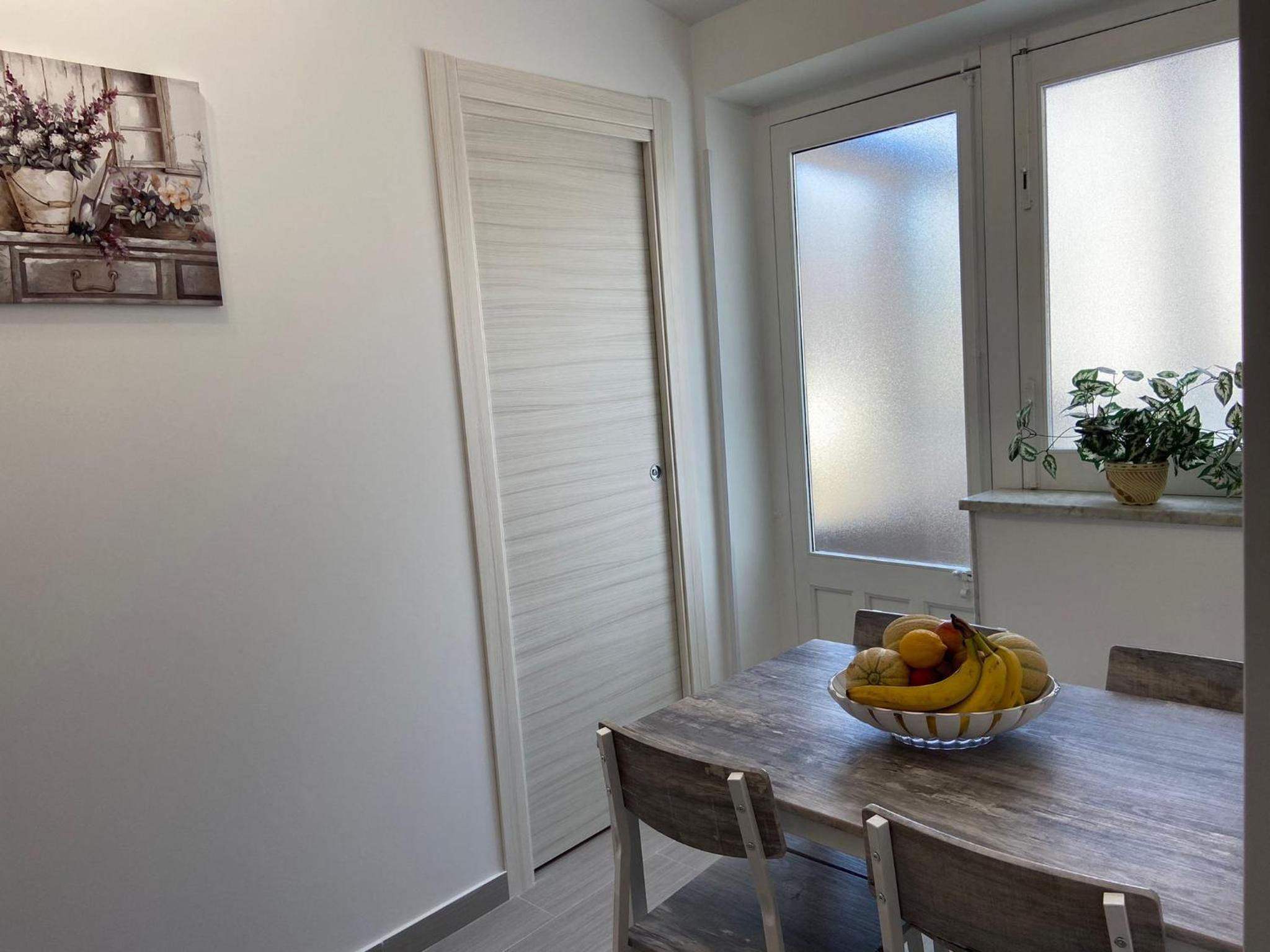 Apartment with Terrace - Photo 9