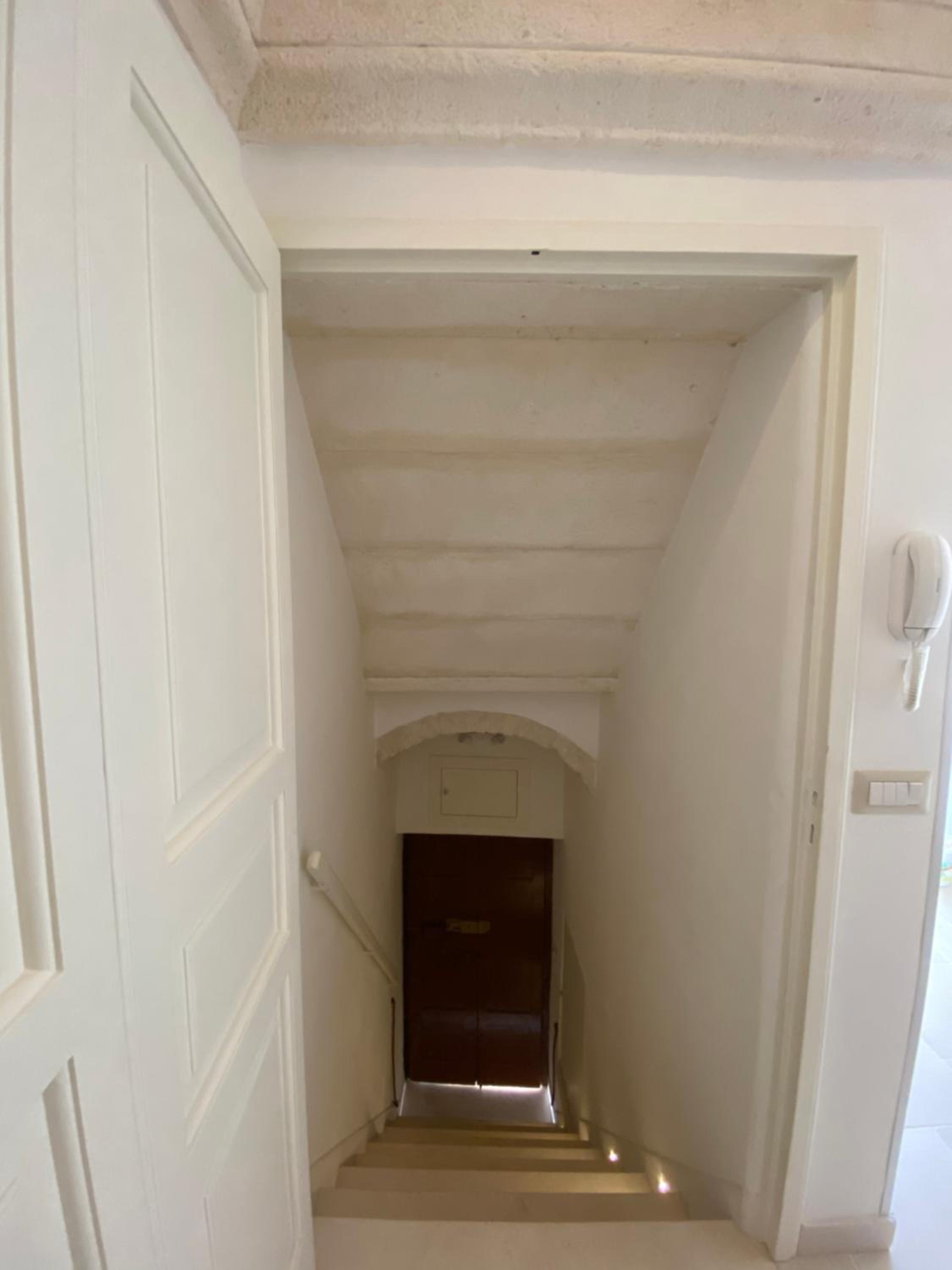 Two-Bedroom Apartment - Photo 21