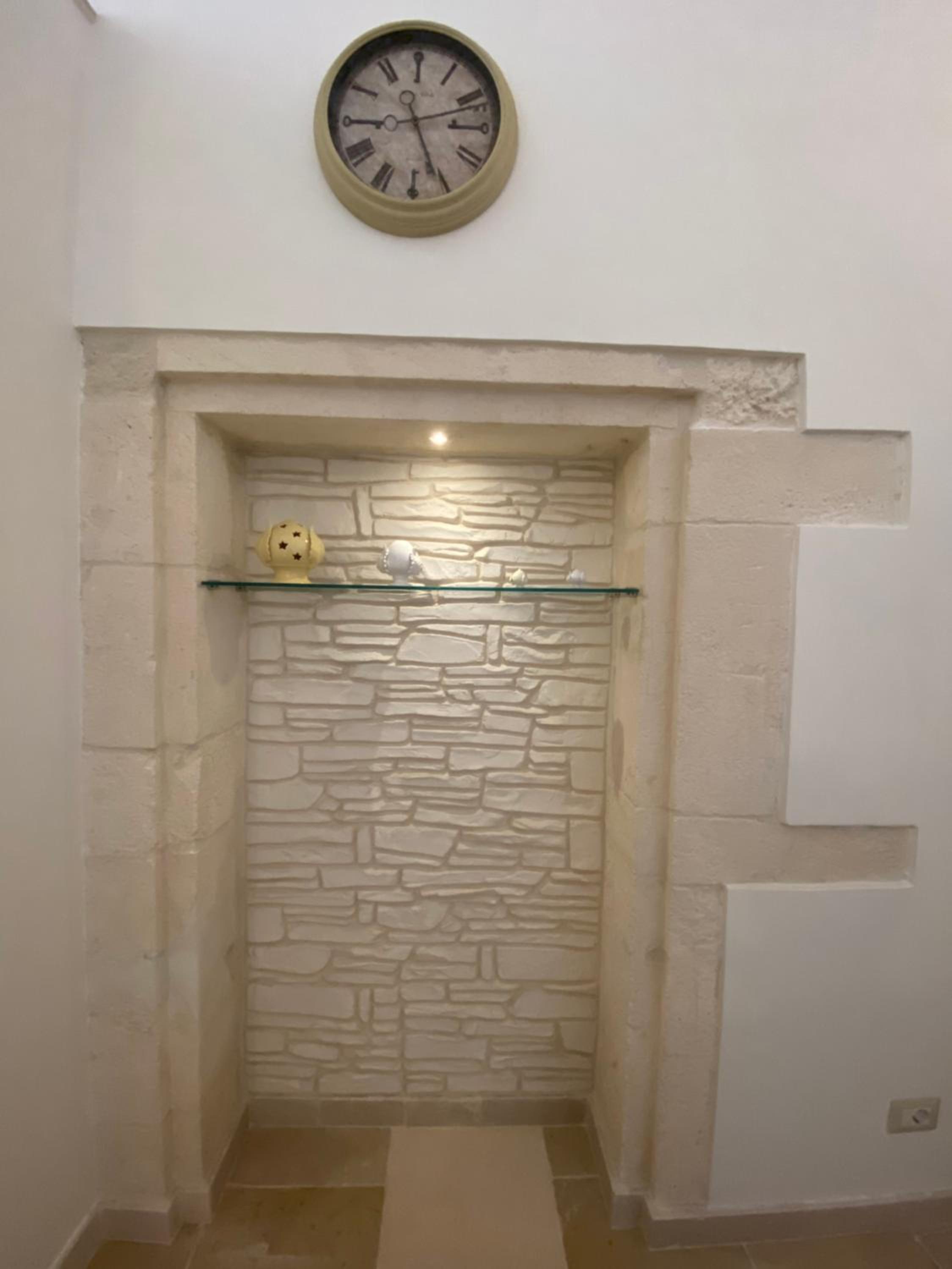 Two-Bedroom Apartment - Photo 23
