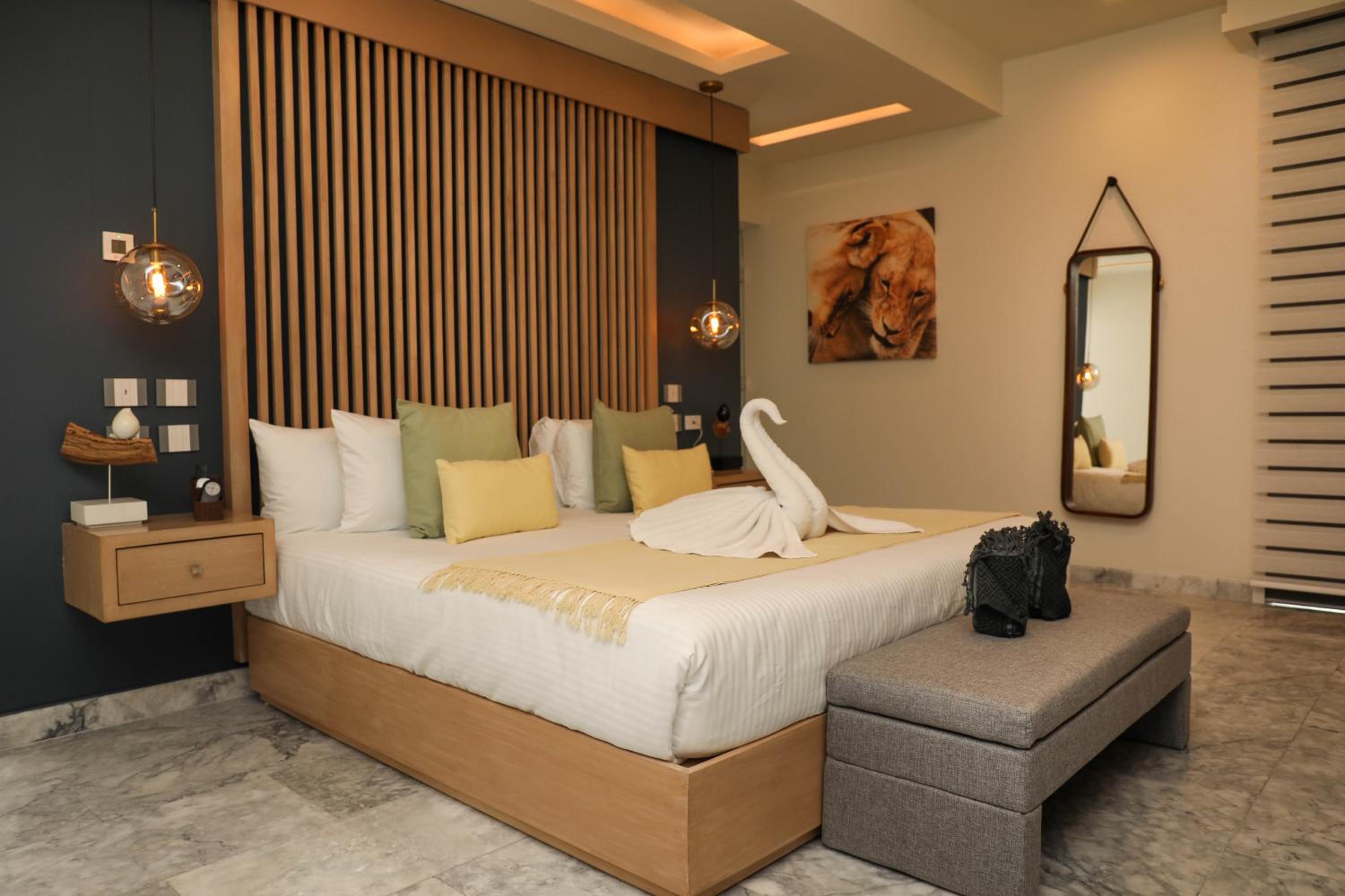 King Suite With Bathtub