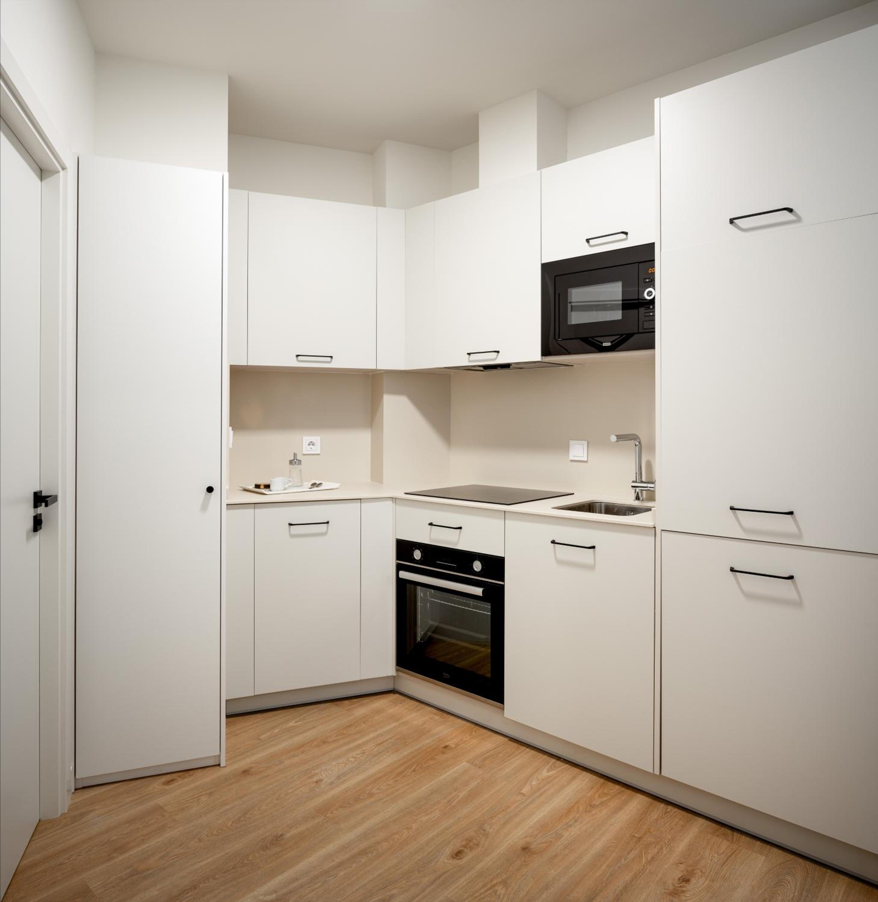 Two-Bedroom Apartment - Photo 7