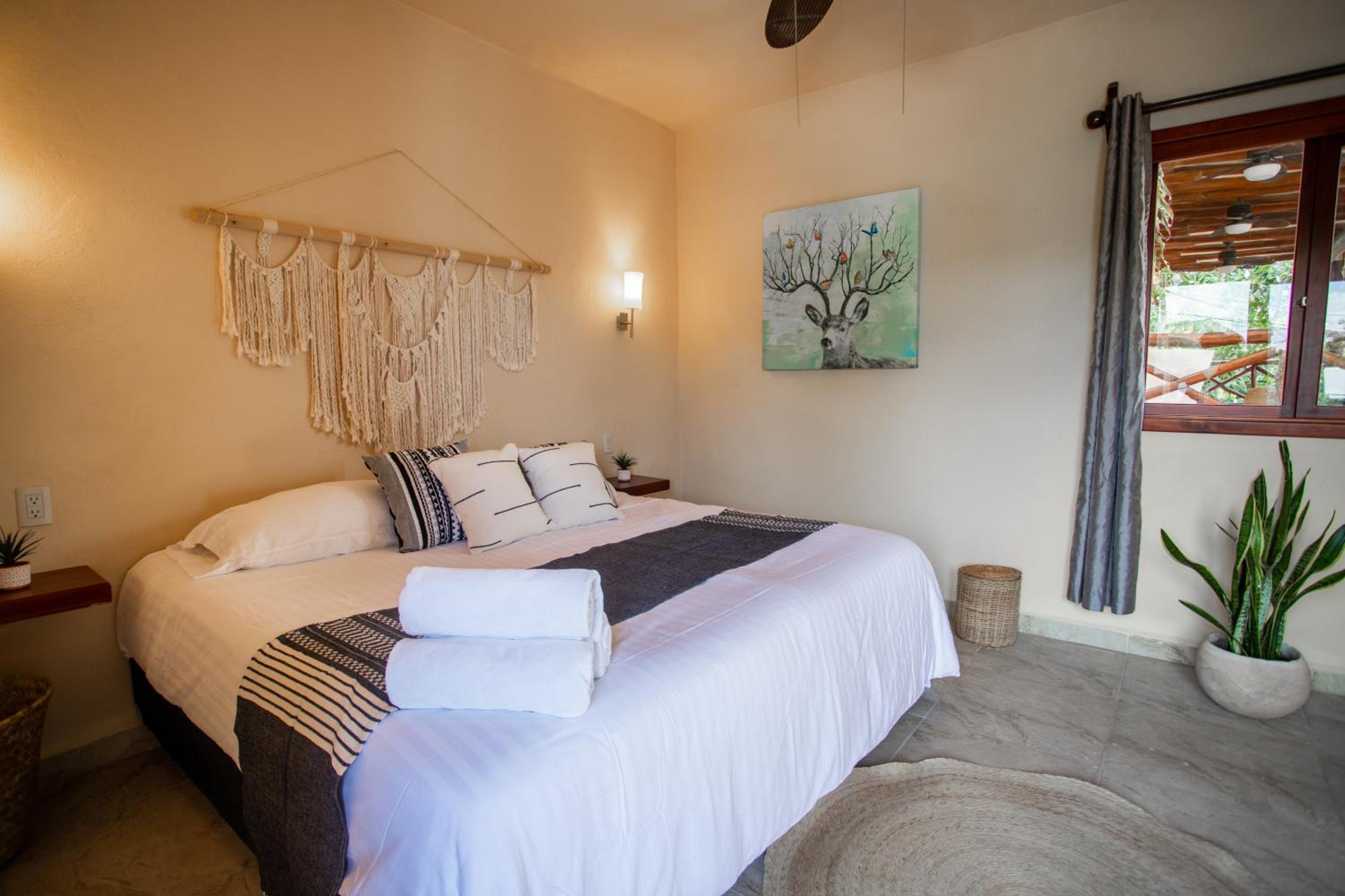 Superior King Room photo 2