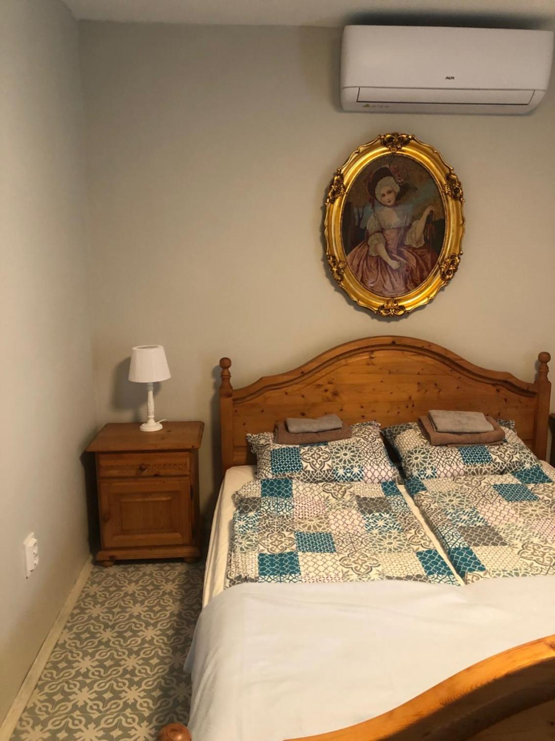 One-Bedroom Apartment - Photo 13