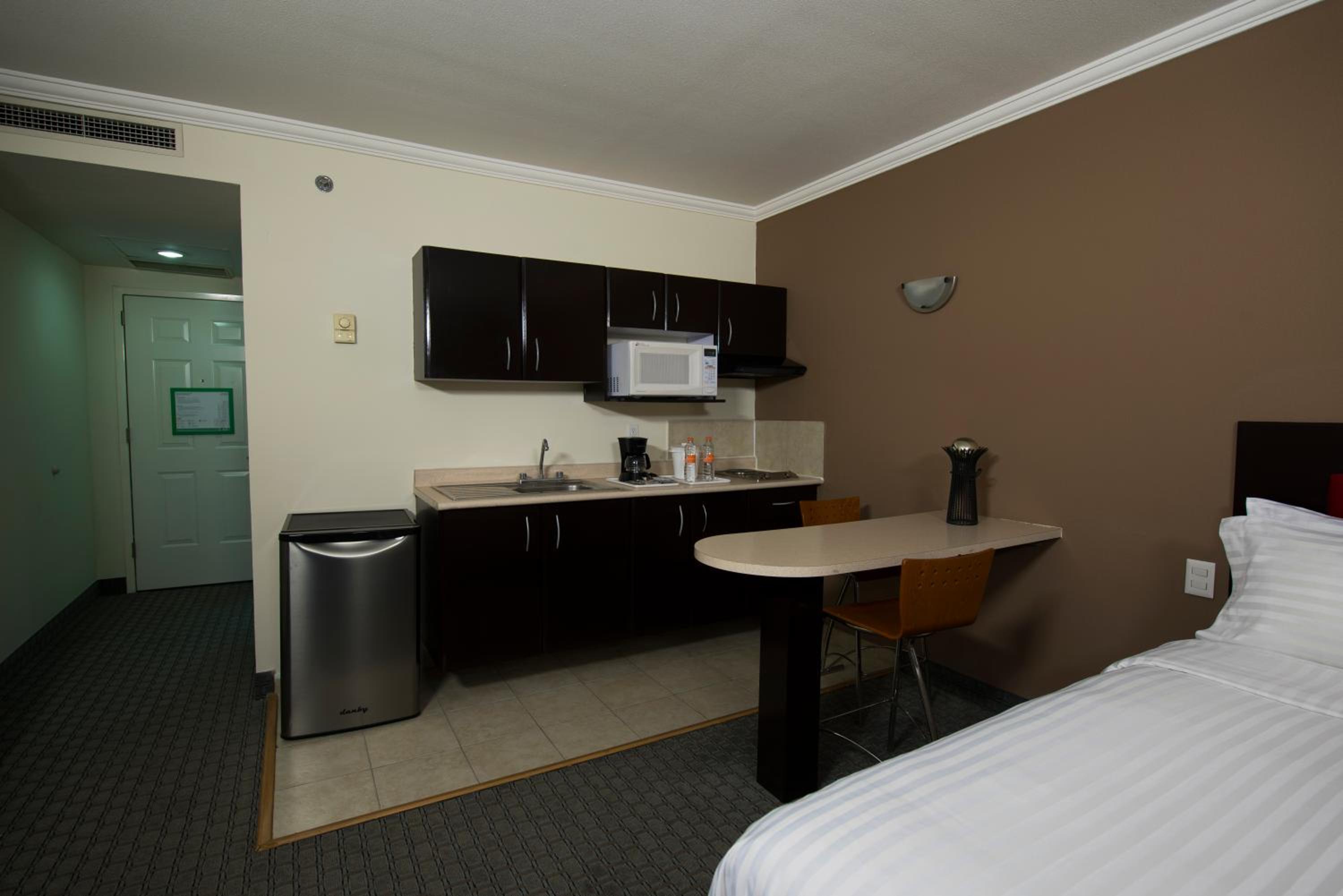 Junior Suite with Two Queen Beds, Kitchenette, Non-Smoking - Photo 5