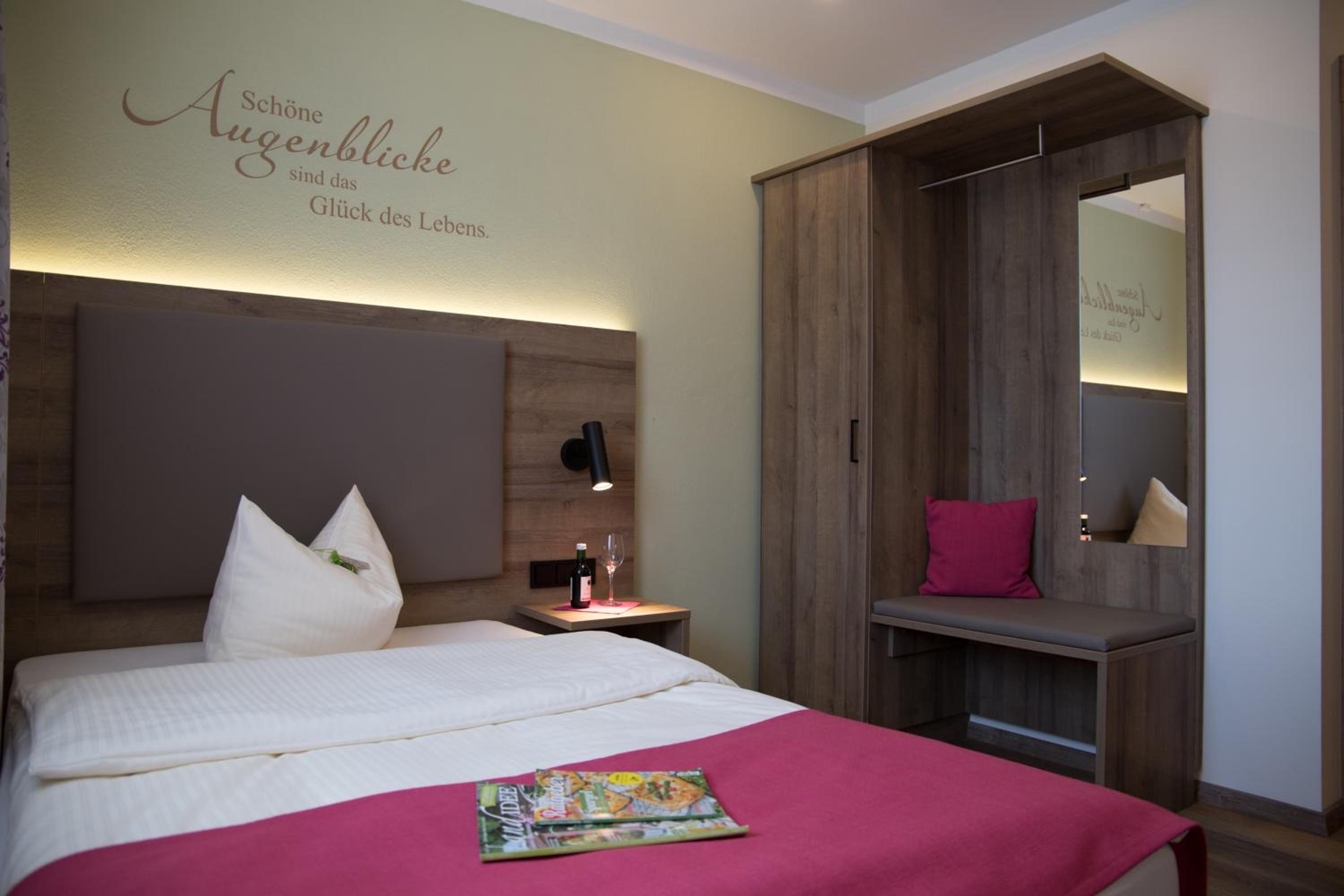 Large Single Room photo 1