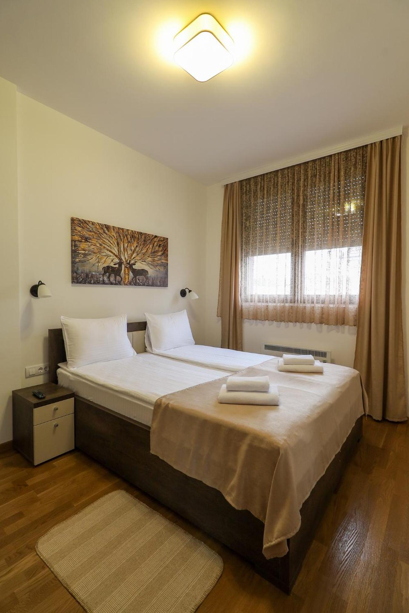 One-Bedroom Apartment - Photo 6