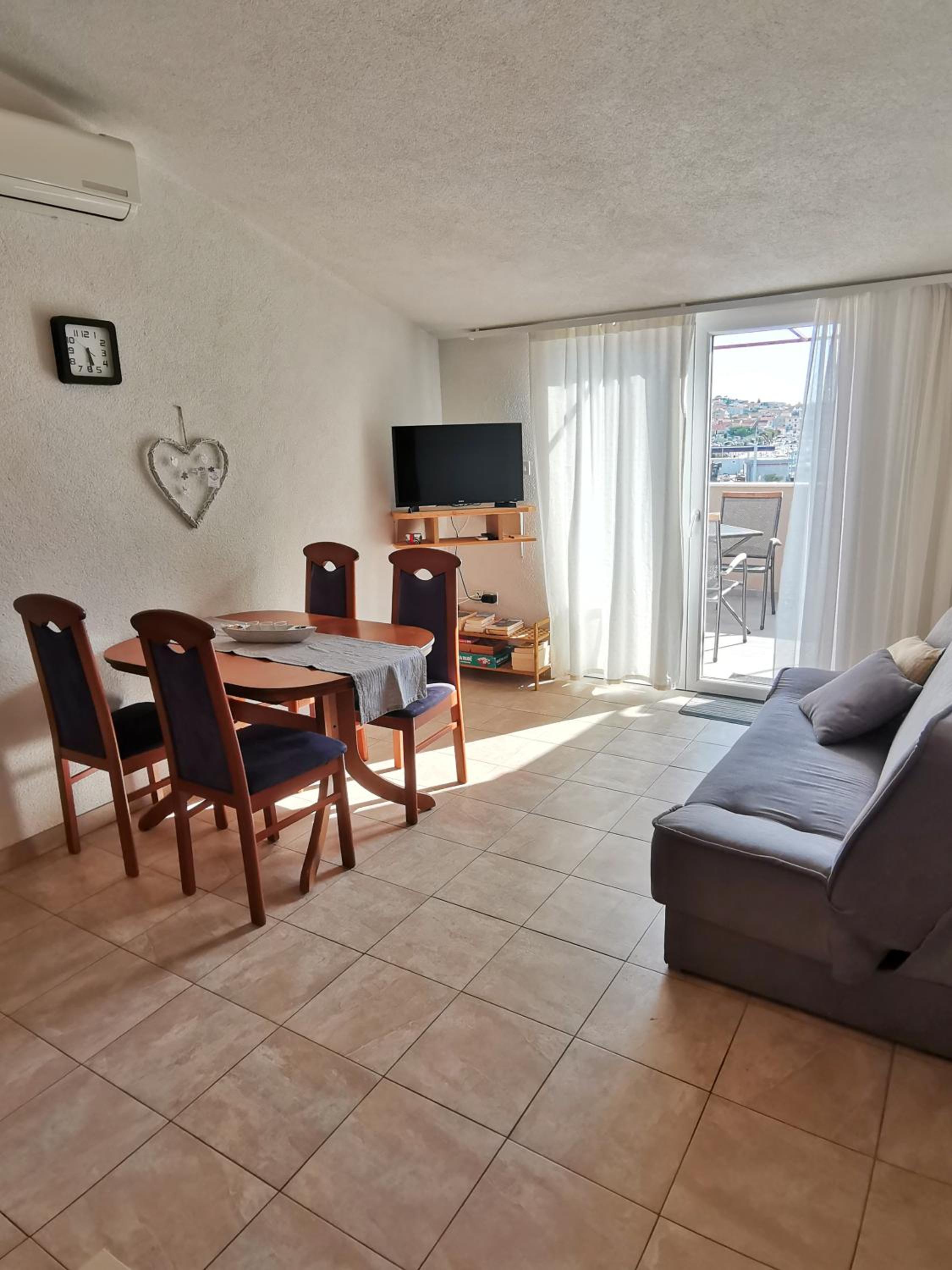Apartment with Sea View photo 2