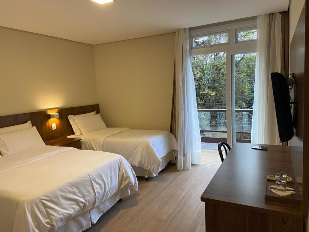 Deluxe Triple Room photo 1