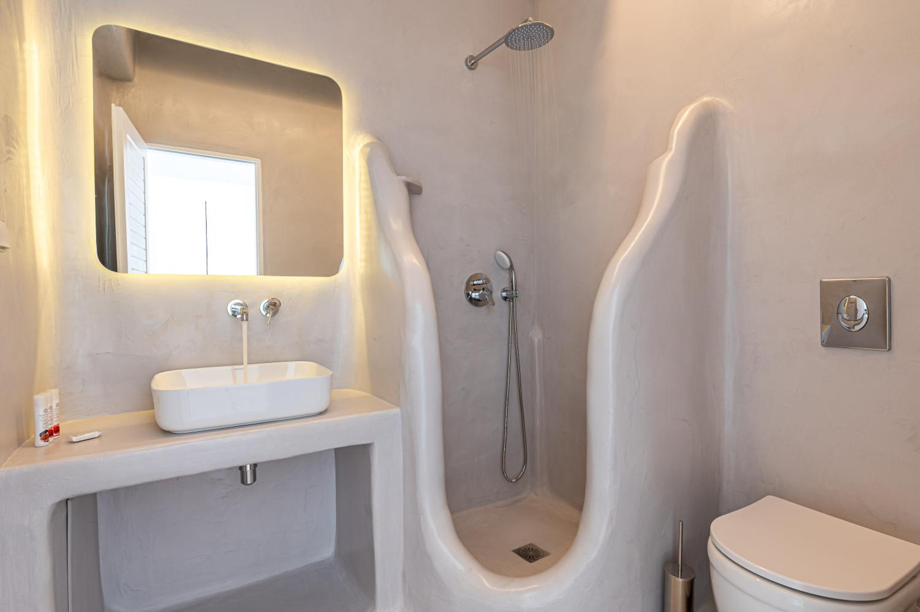 Four-Bedroom Villa with Private Pool - Photo 27