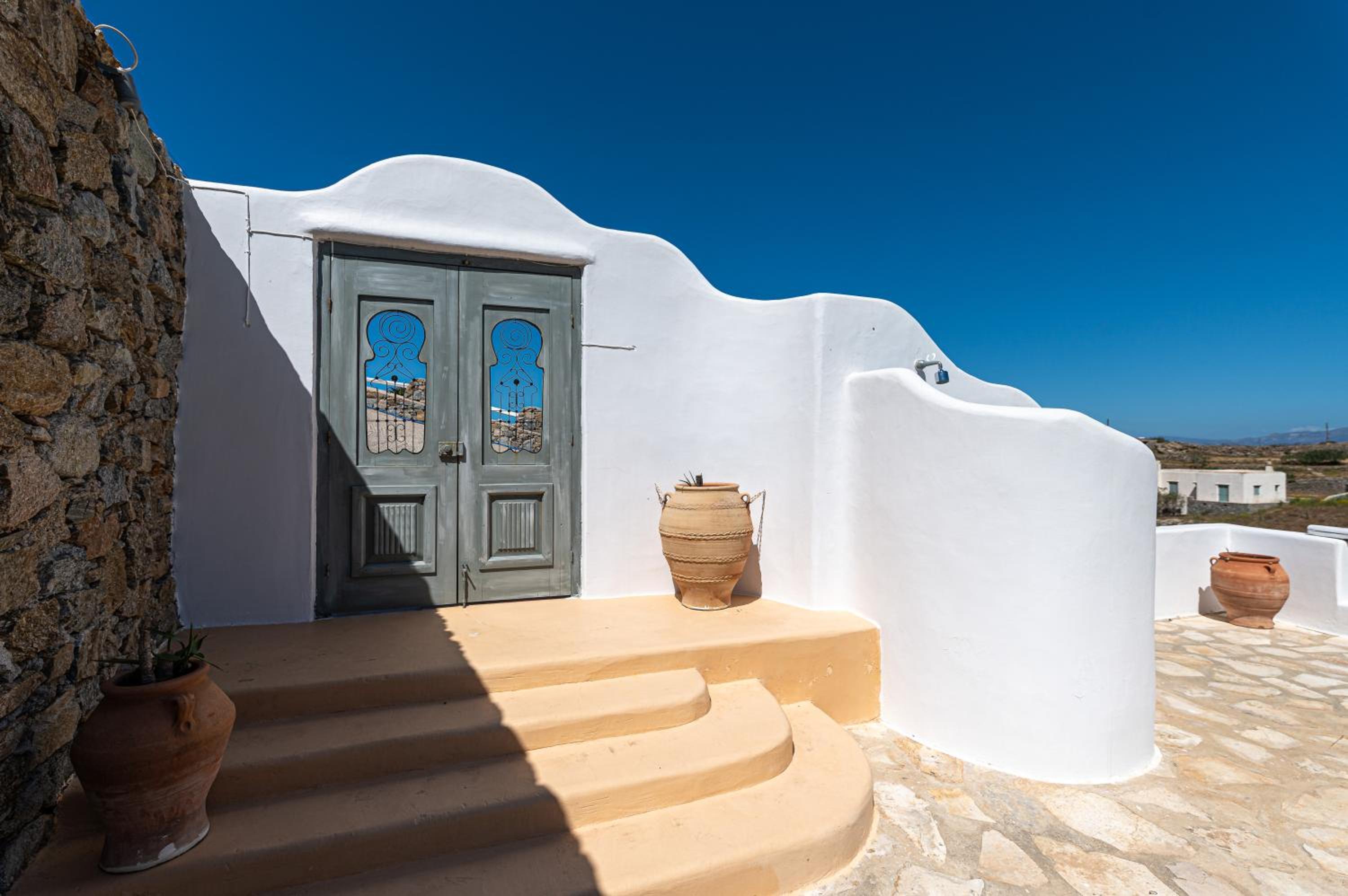 Four-Bedroom Villa with Private Pool - Photo 7