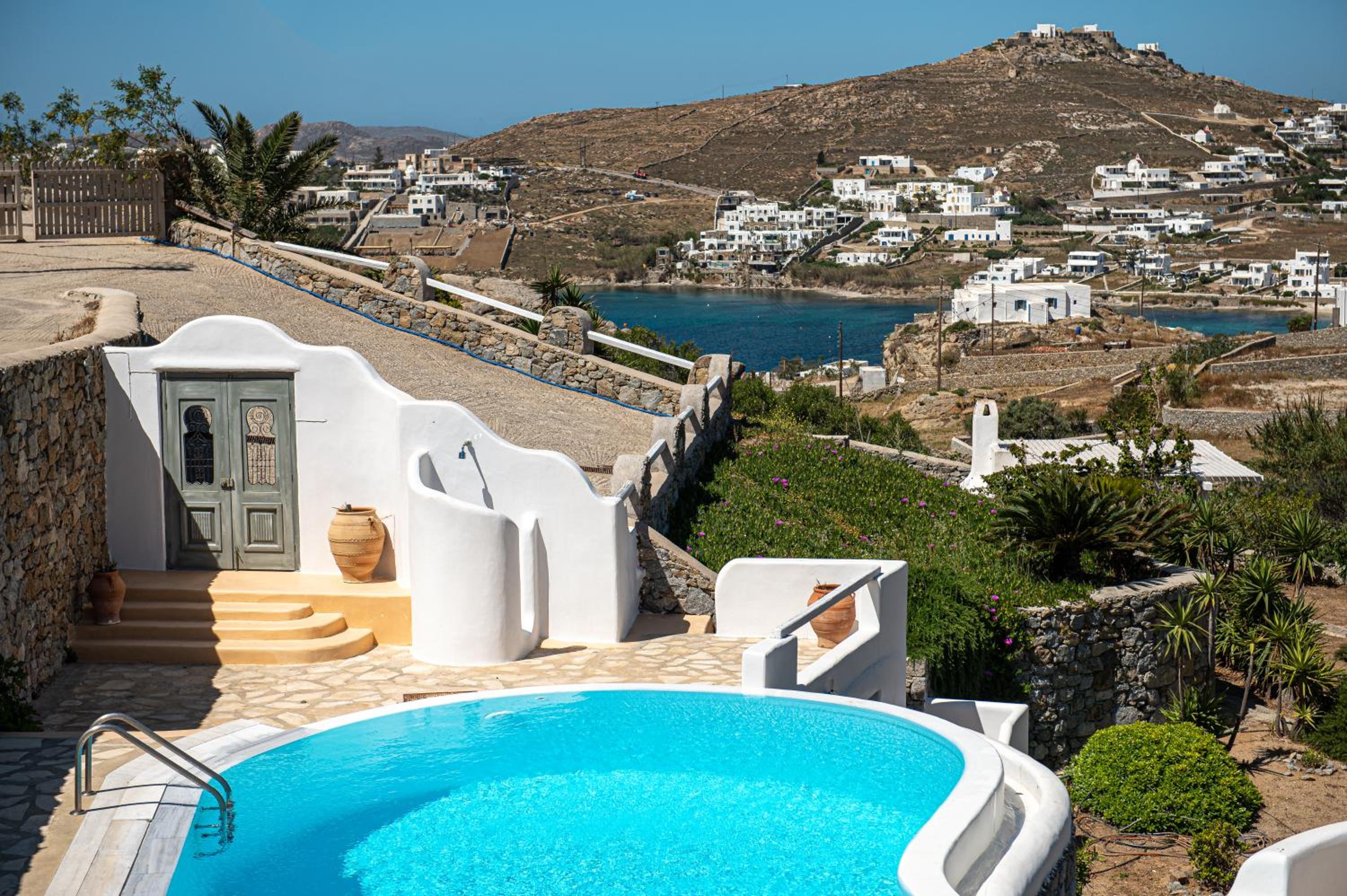 Four-Bedroom Villa with Private Pool - Photo 41