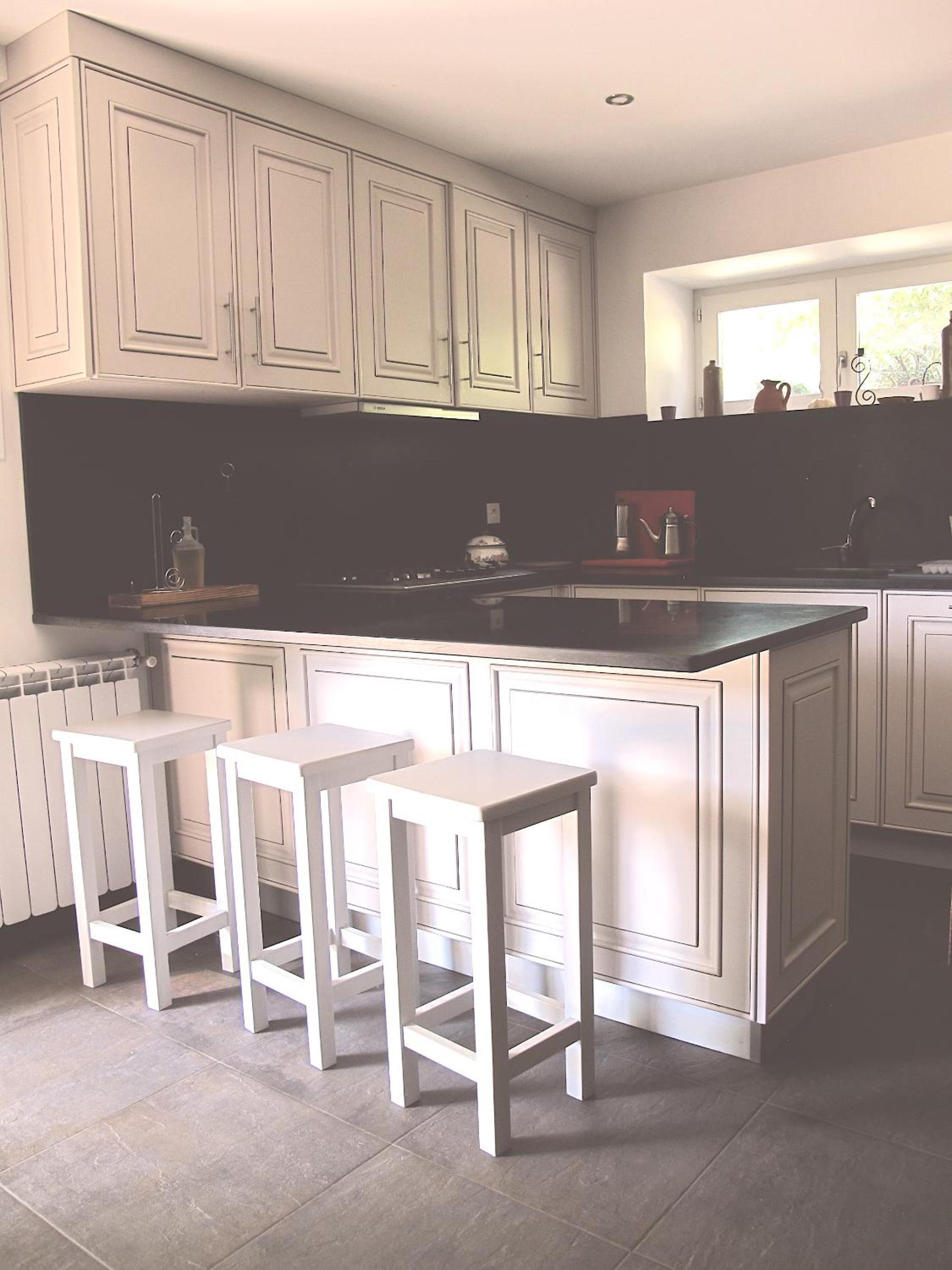 Three-Bedroom House photo 2