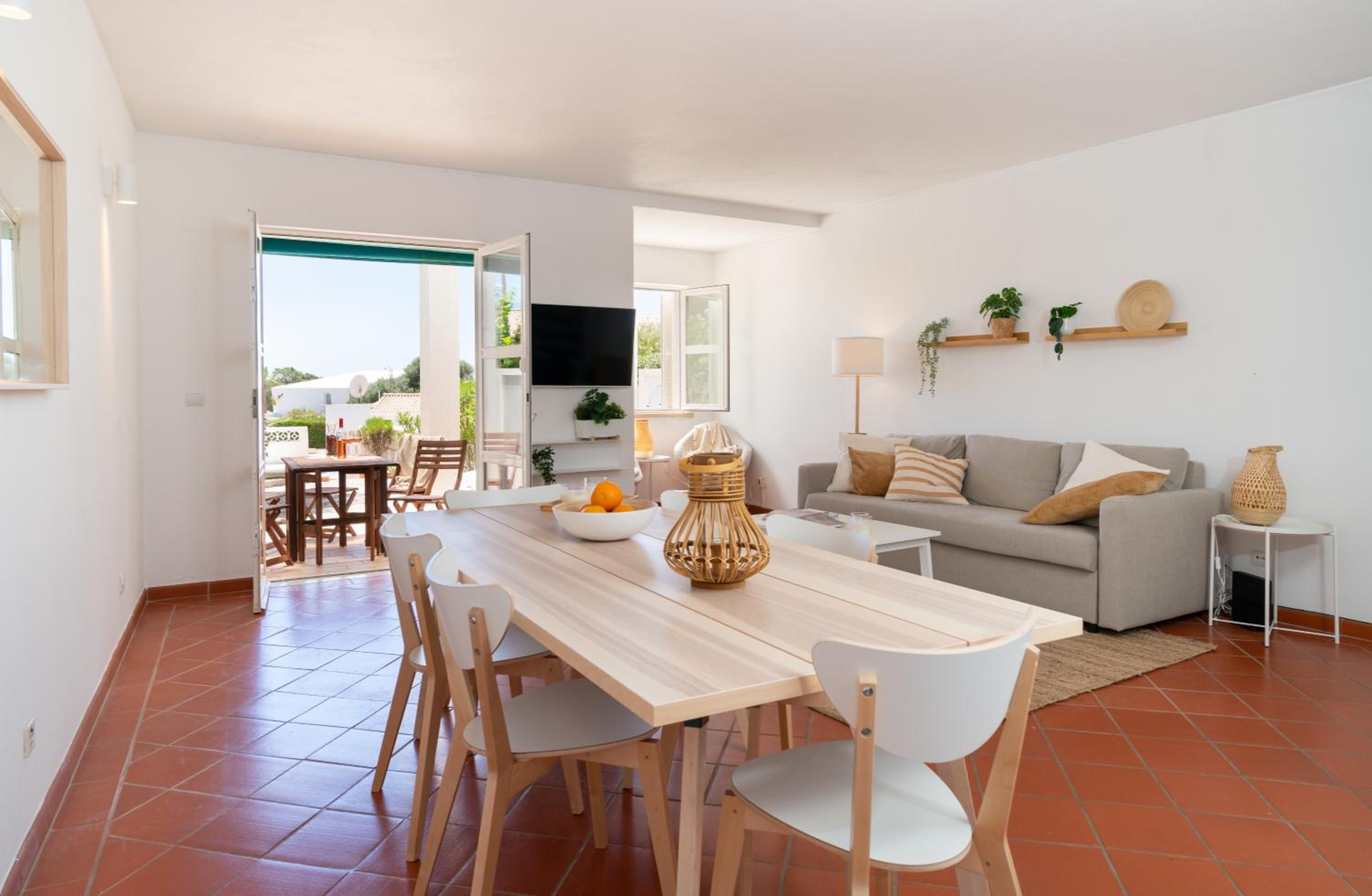 Three-Bedroom Villa photo 1