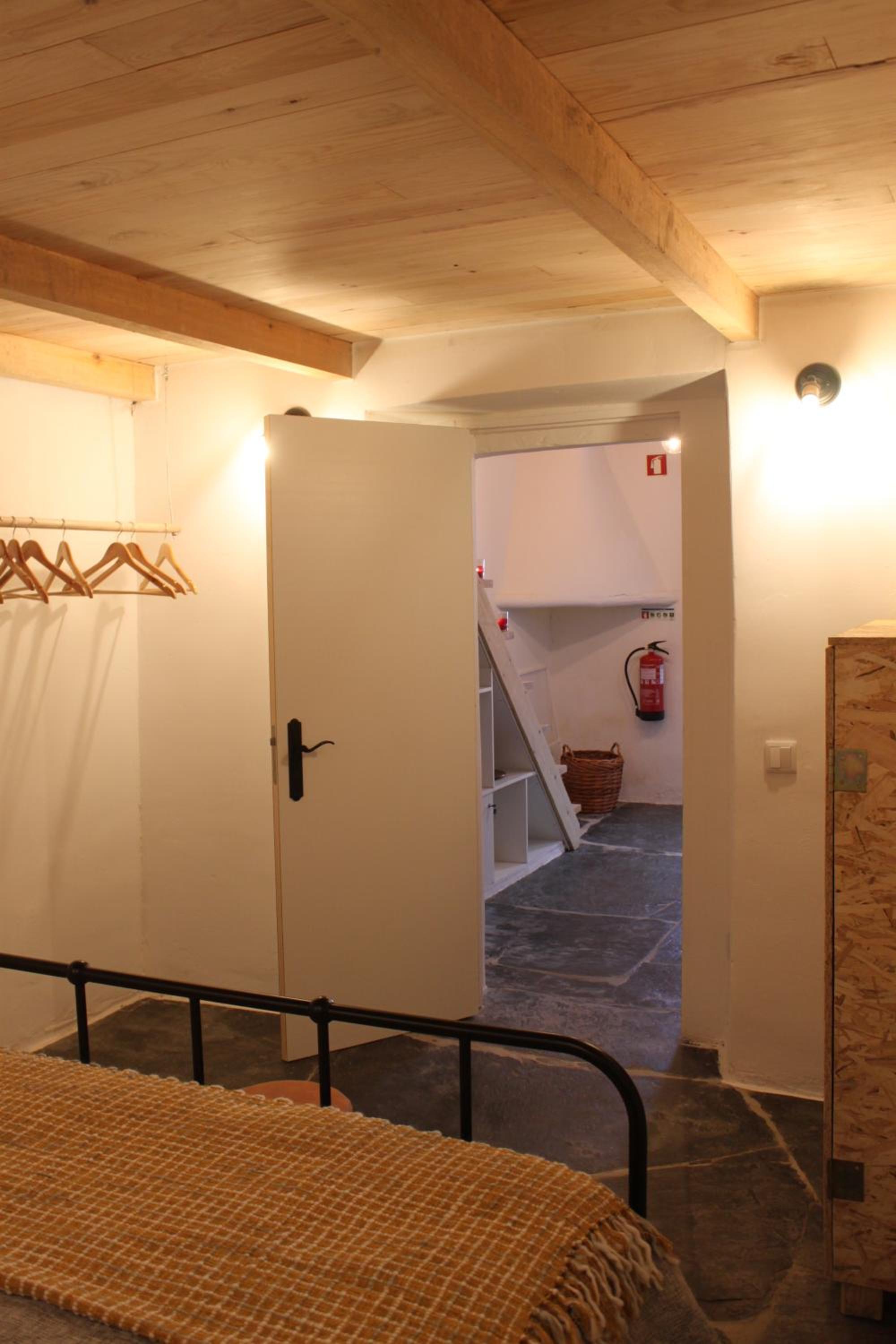 One-Bedroom House - Photo 5