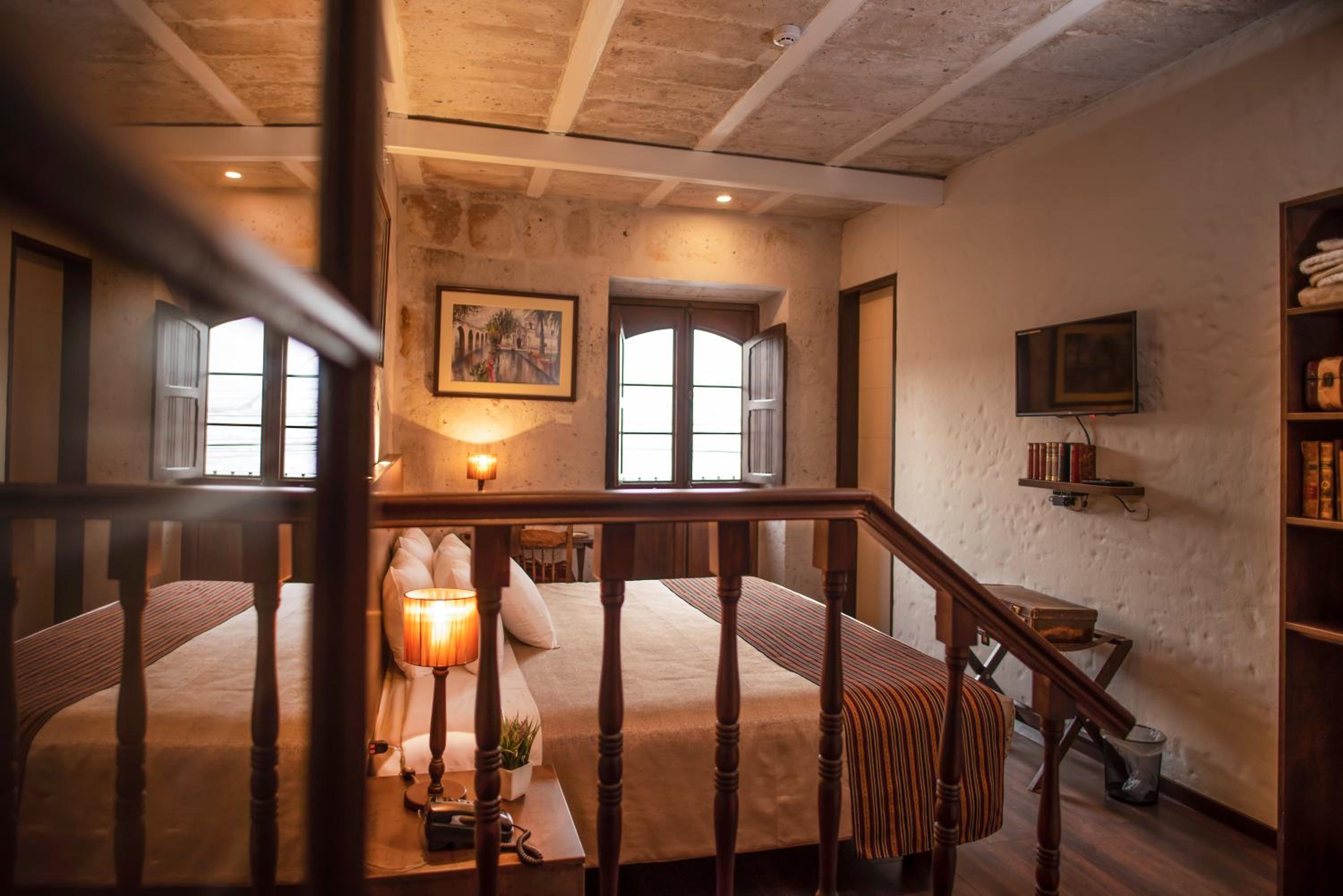 Deluxe King Room photo 1