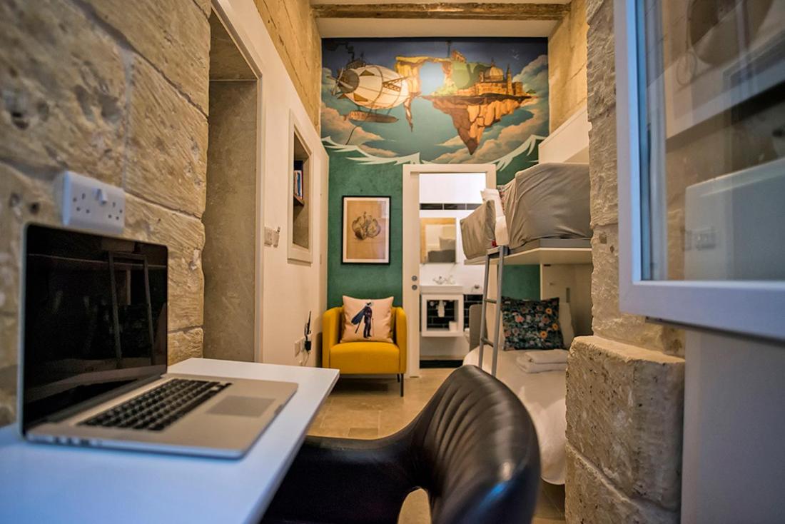 Twin Room with Bathroom