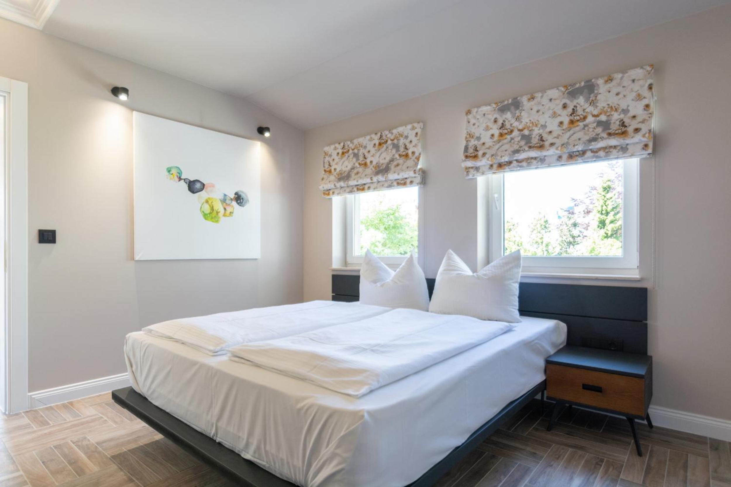 One-Bedroom Suite - Photo 1
