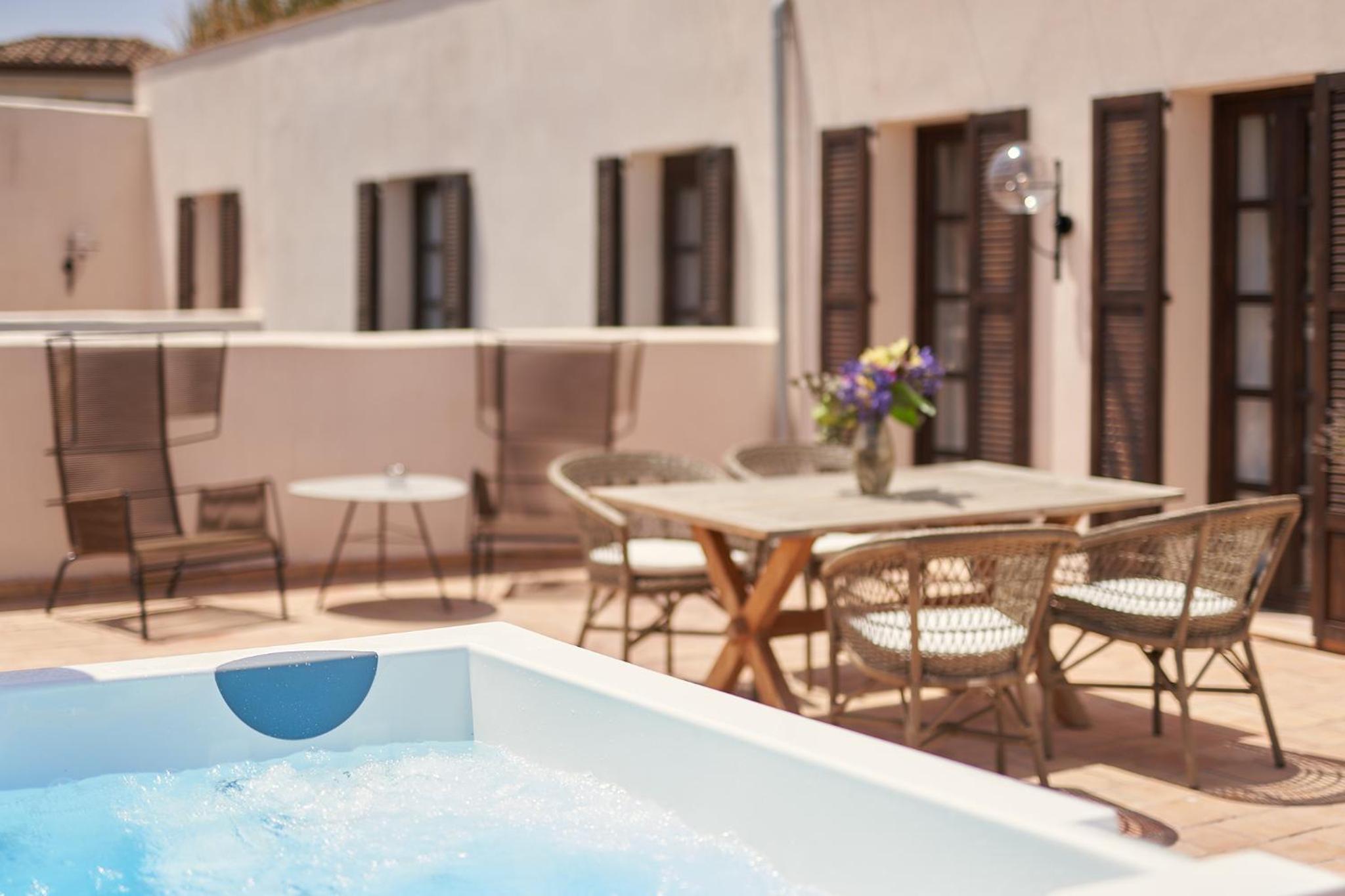 Suite with Hottub and Terrace - Rooftop