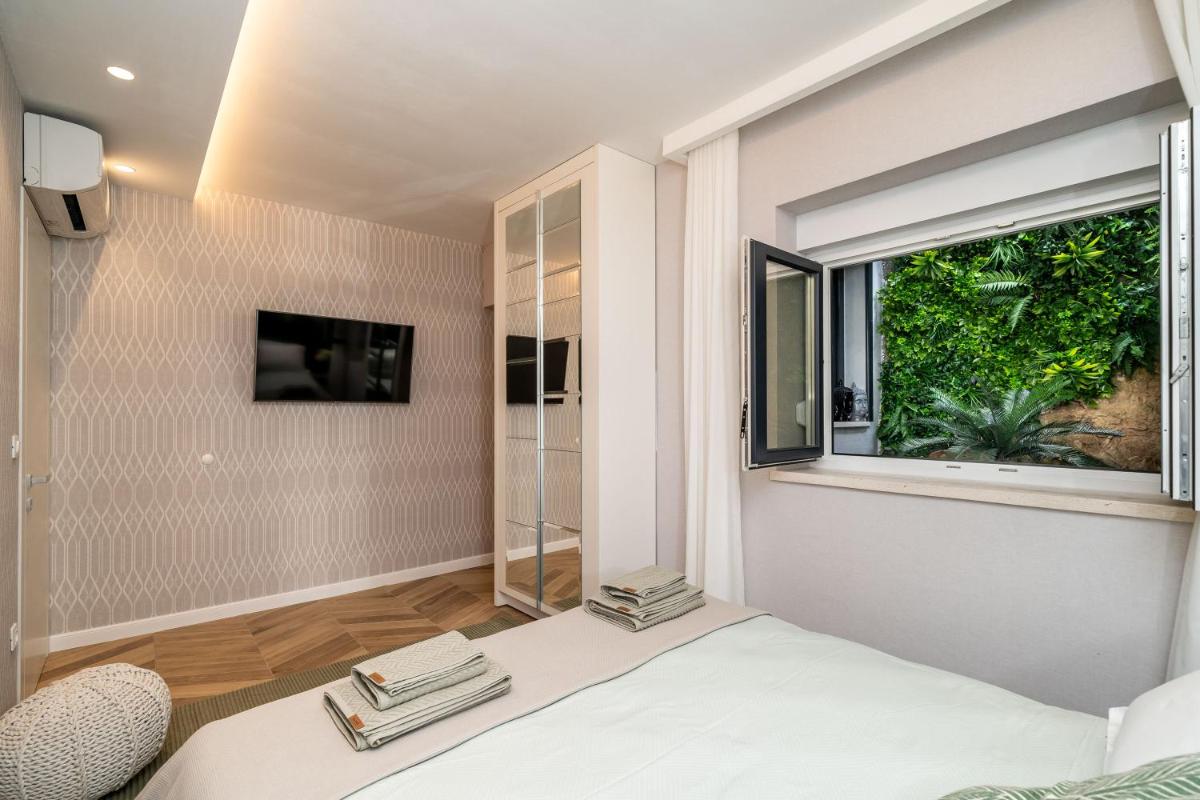 Two-Bedroom Apartment with Minipool
