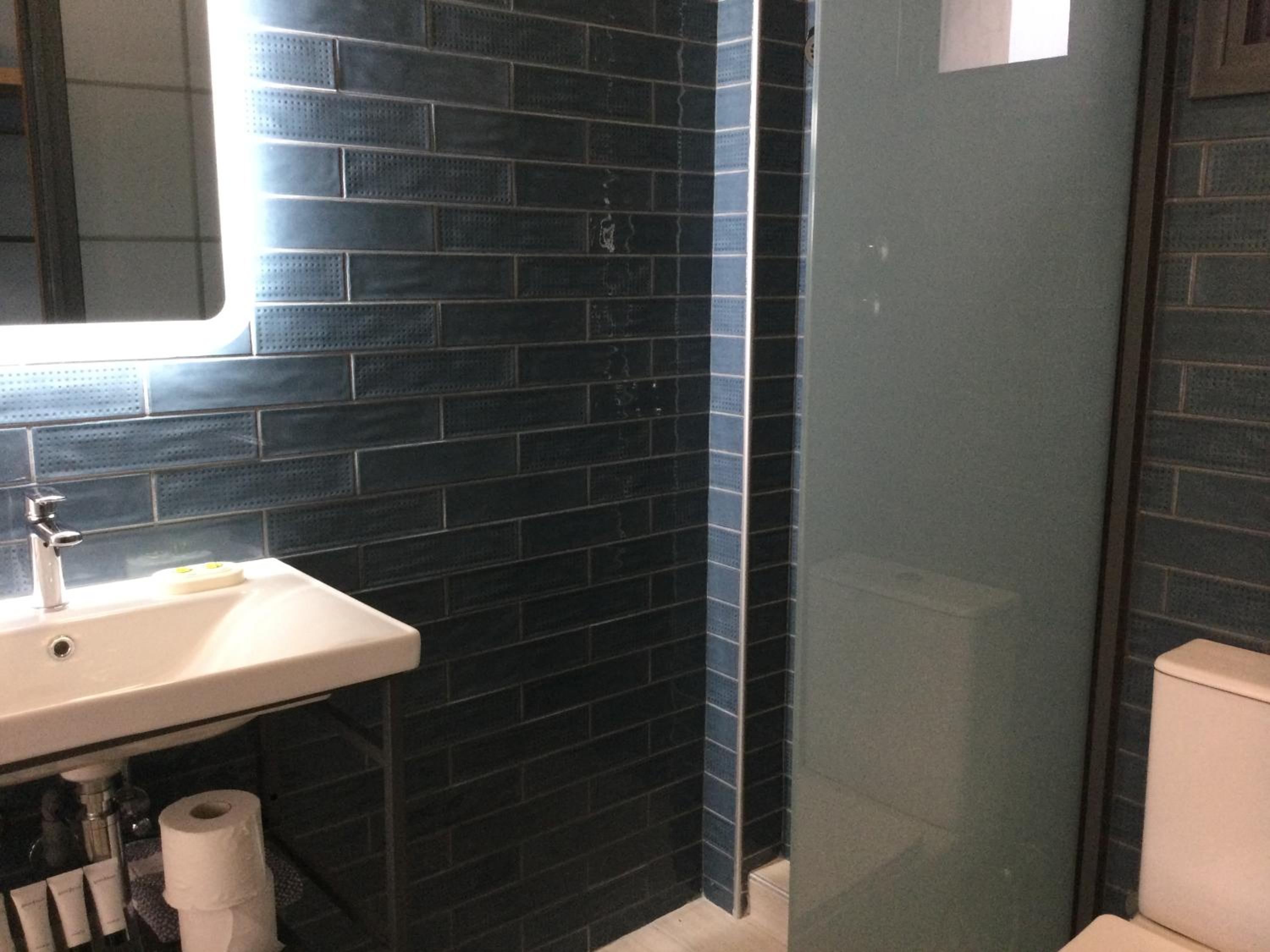 Deluxe Double or Twin Room - Photo 32
