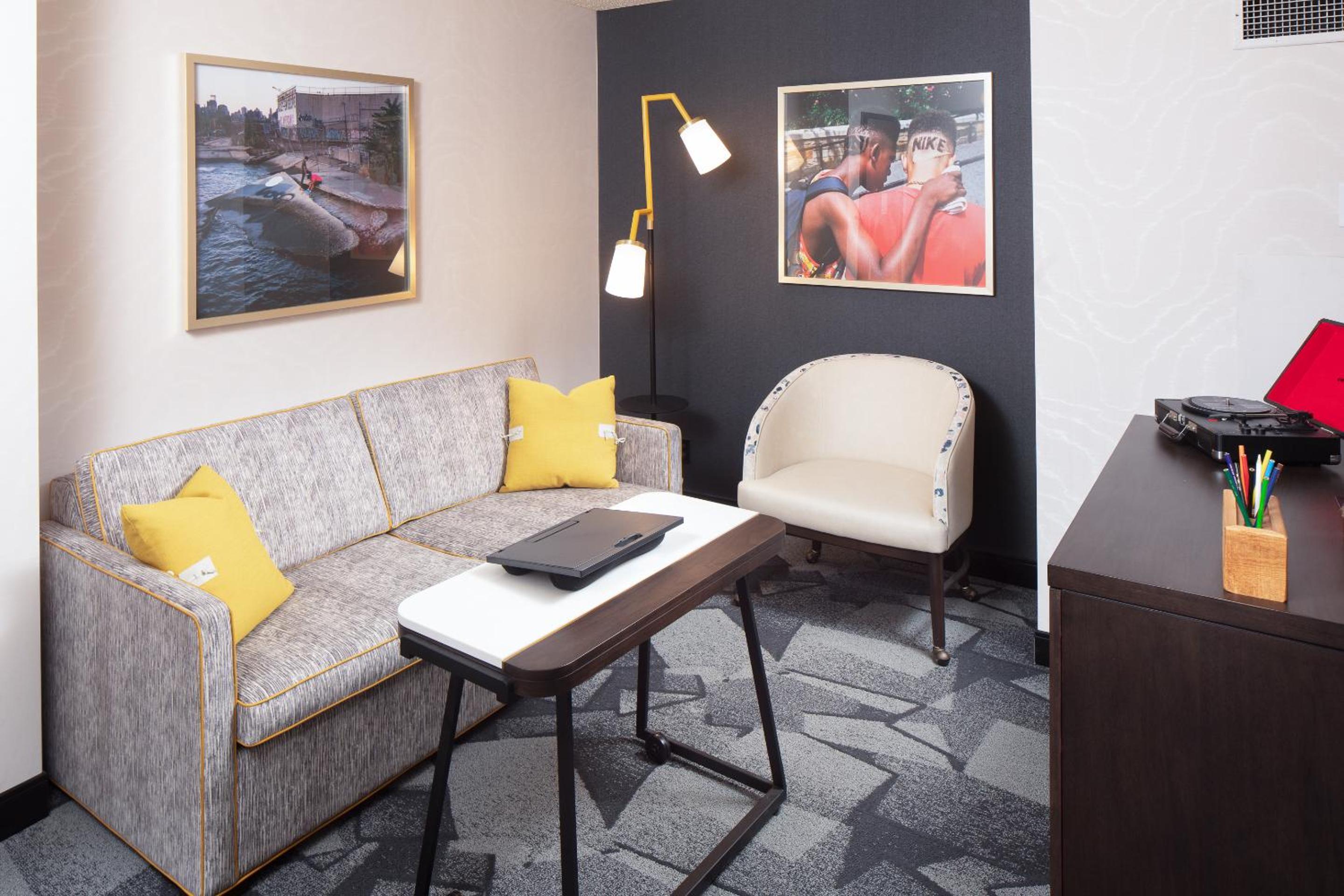 Superior King Room - Photo 14