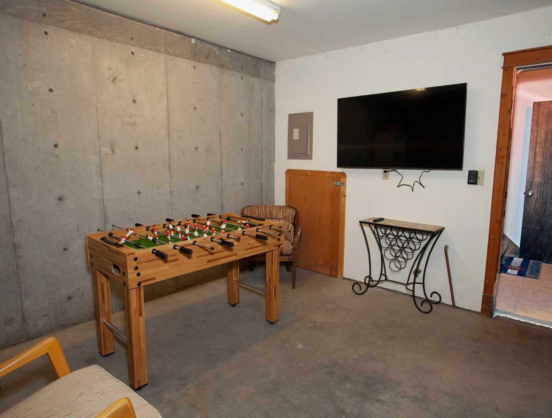 Three-Bedroom Apartment photo 3