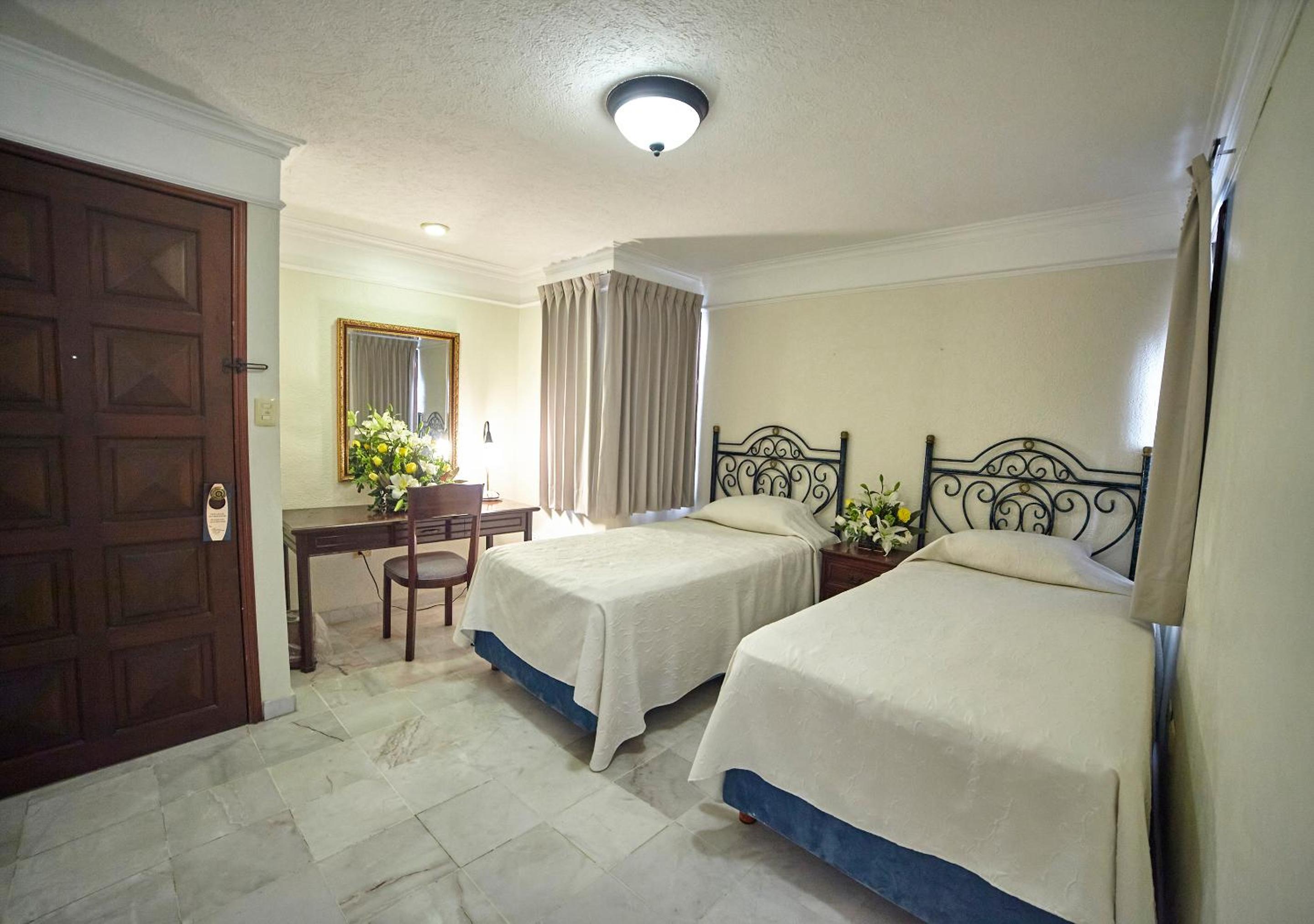 Junior Suite with Balcony photo 3