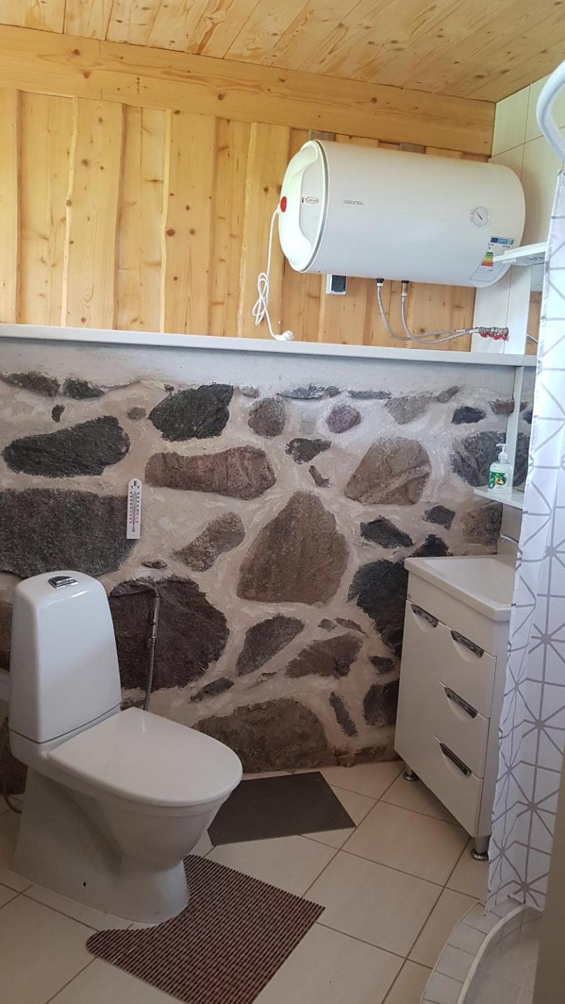 Family Room with Shower - Photo 4
