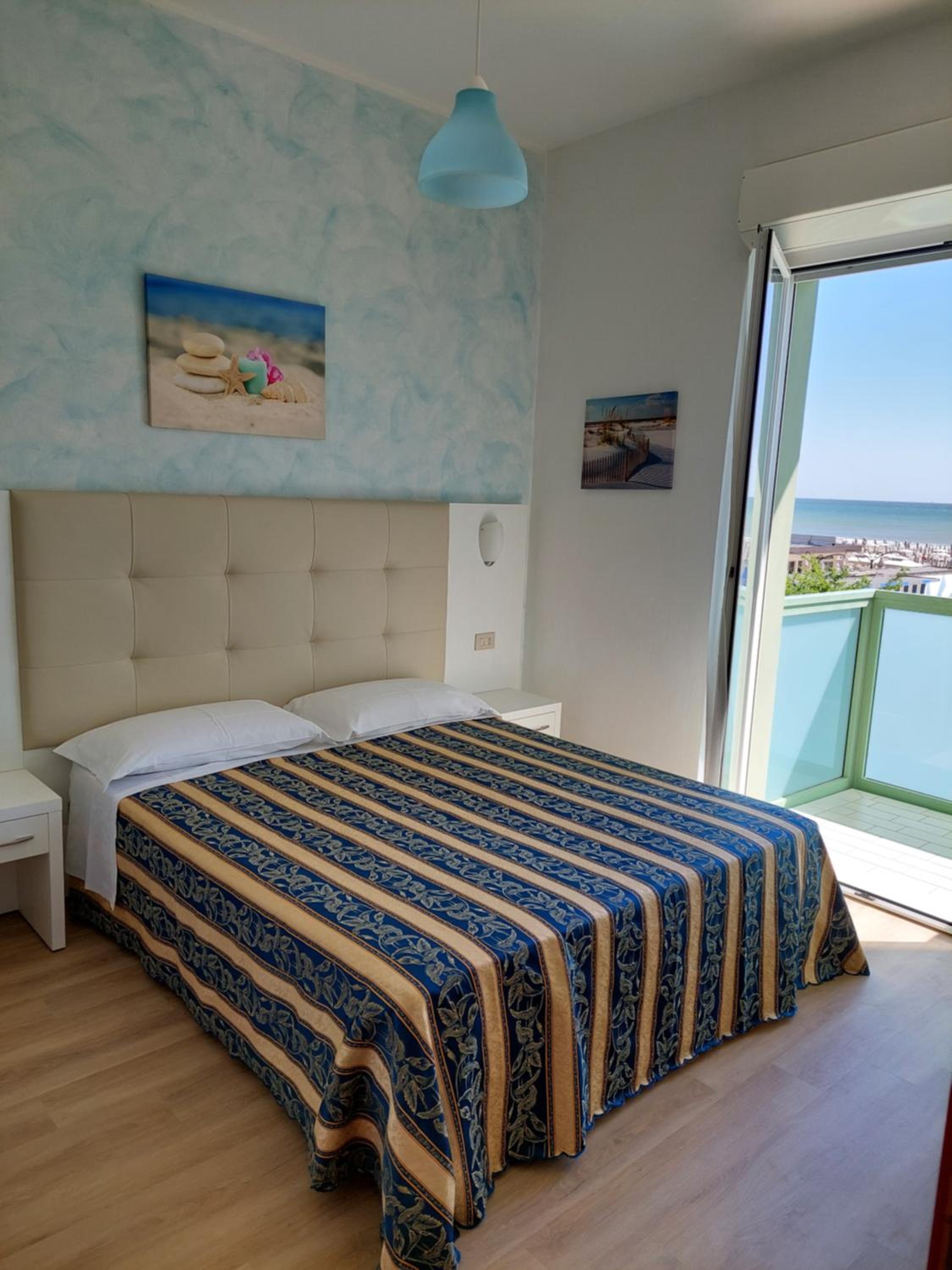 Double Room with Sea View photo 3