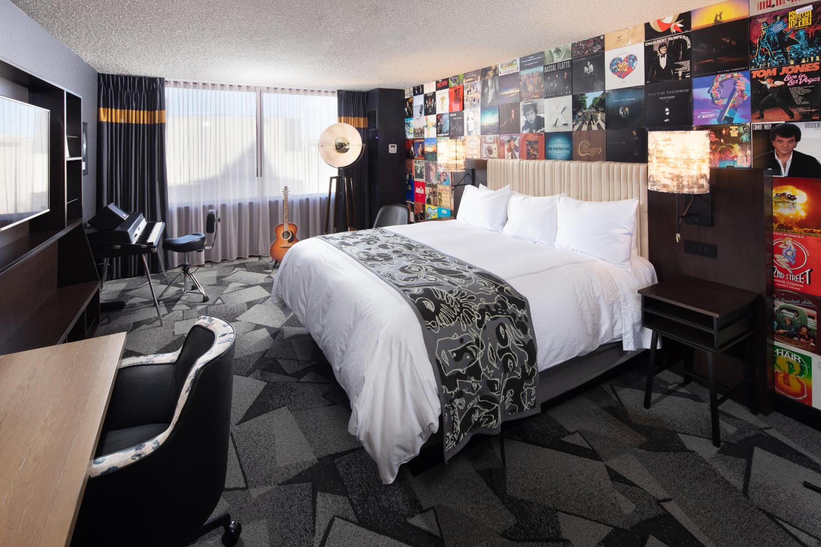 This Time Tomorrow Room - Photo 1