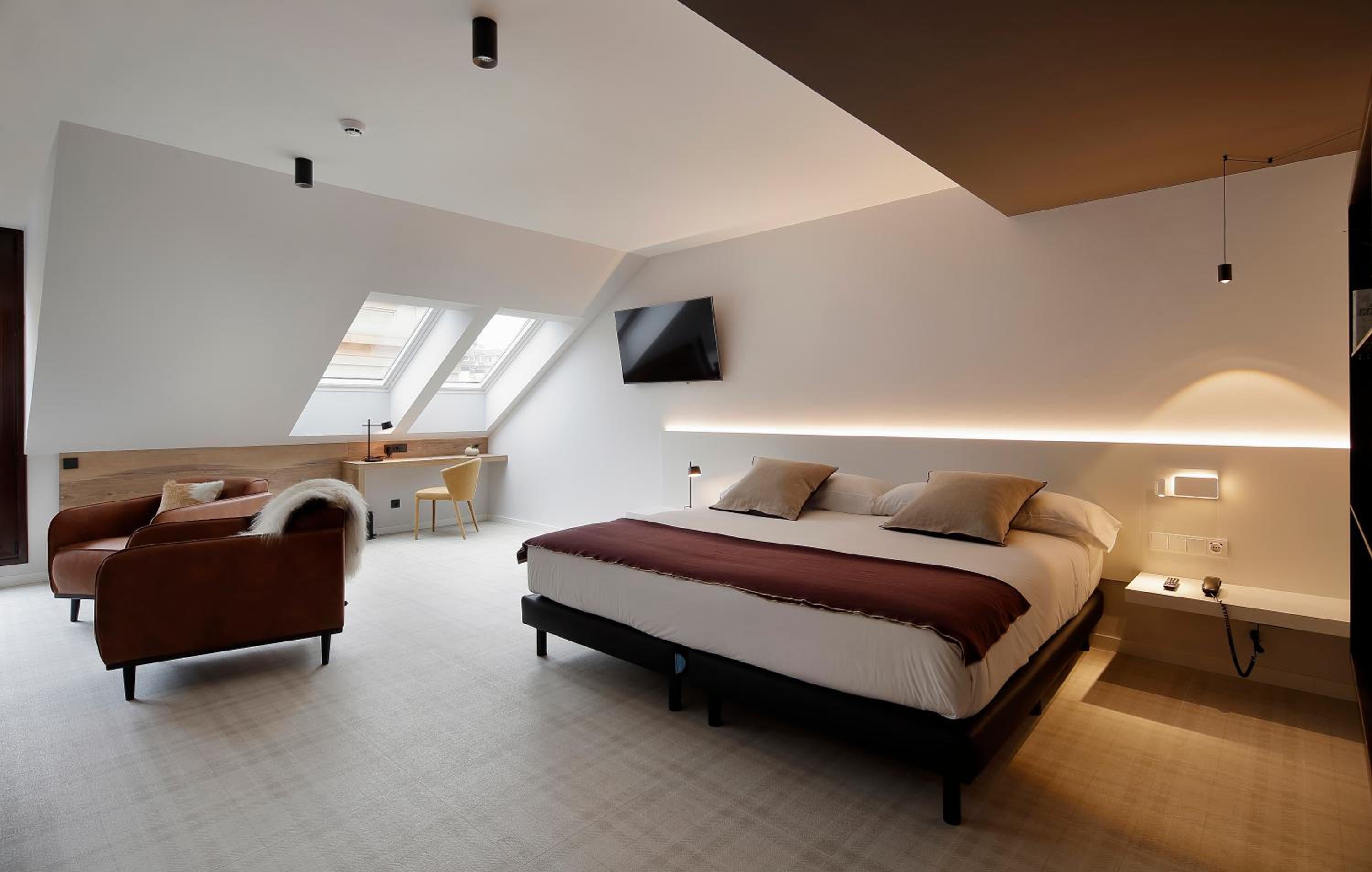 Junior Suite - Photo 13