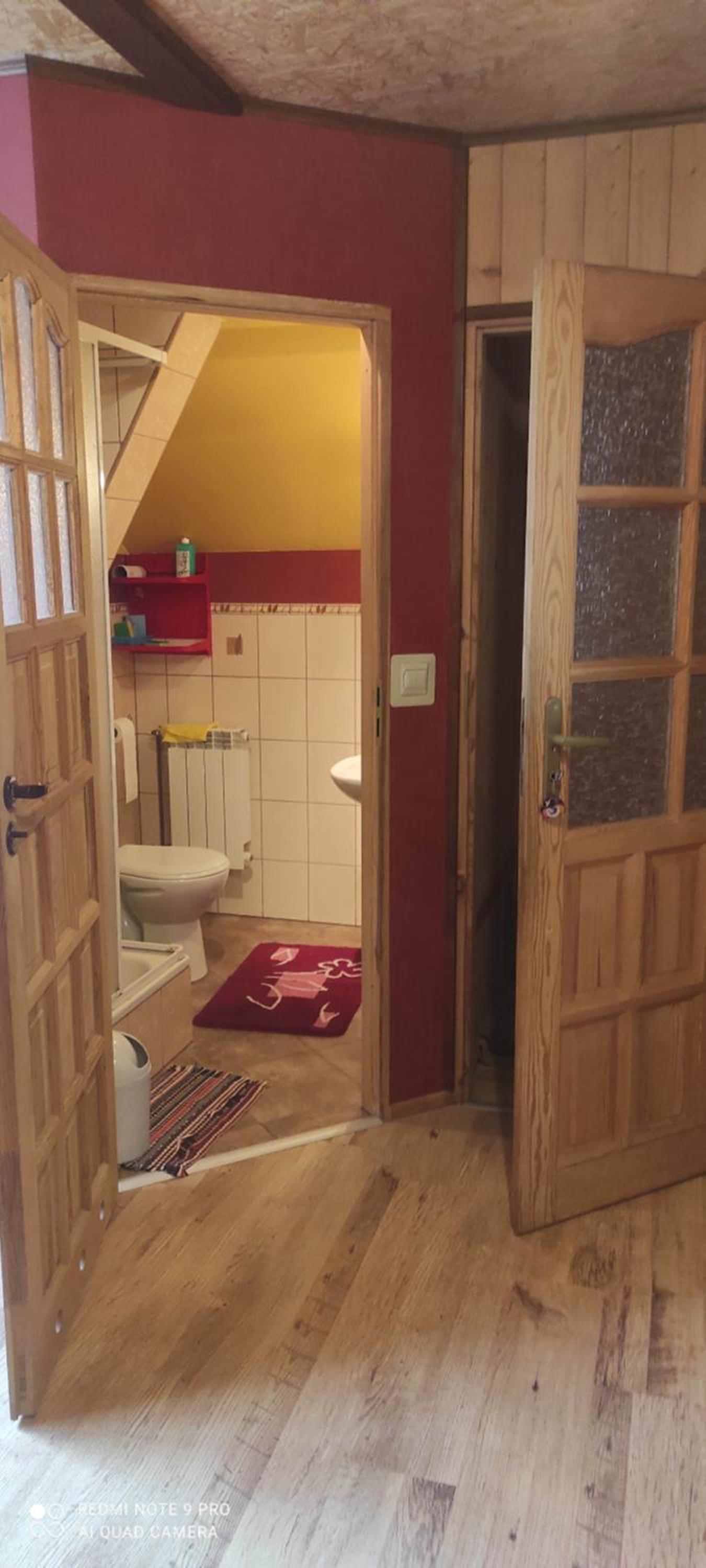 Family Room with Private Bathroom - Photo 6