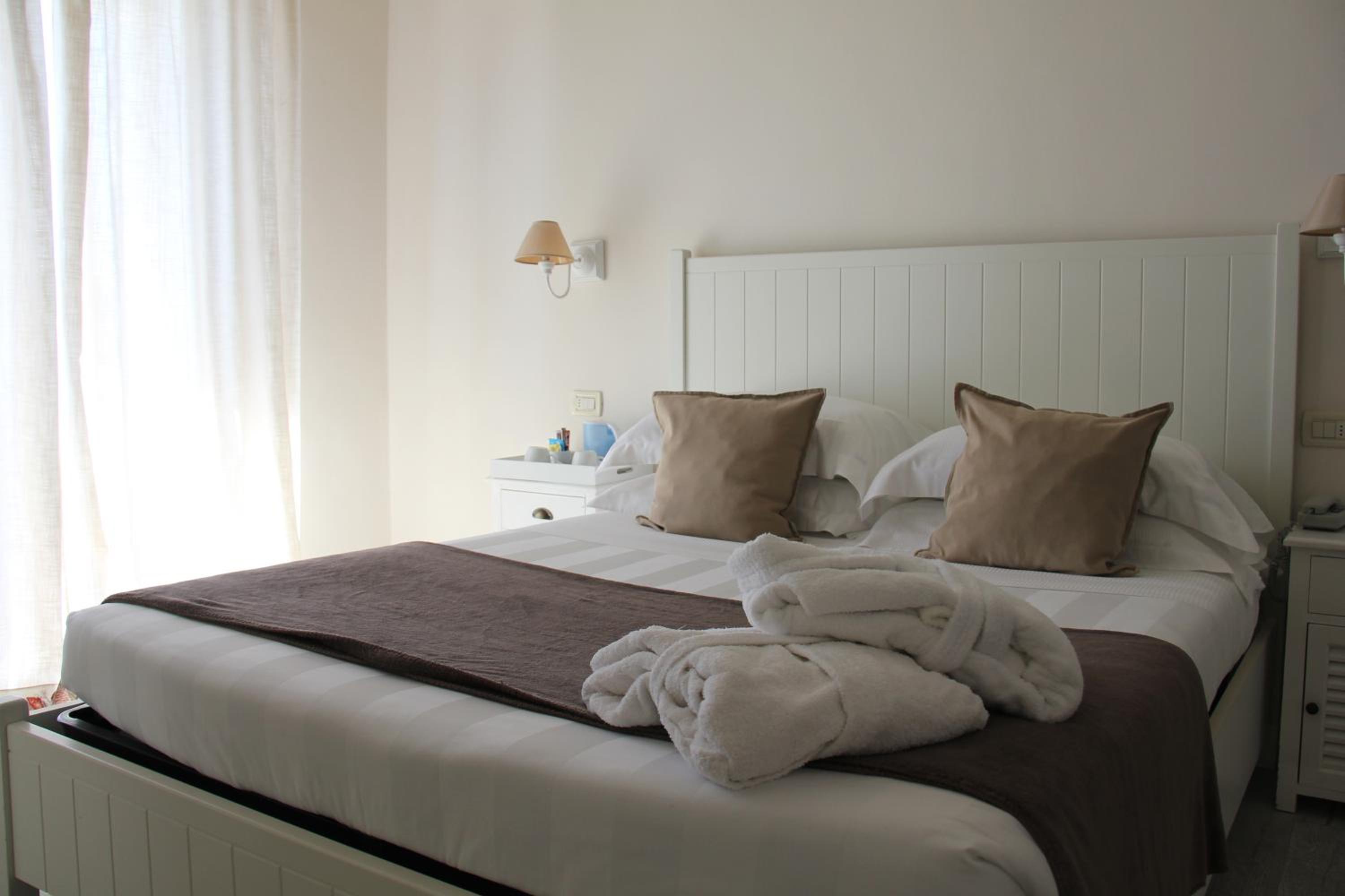 Junior Suite with Terrace - Photo 1