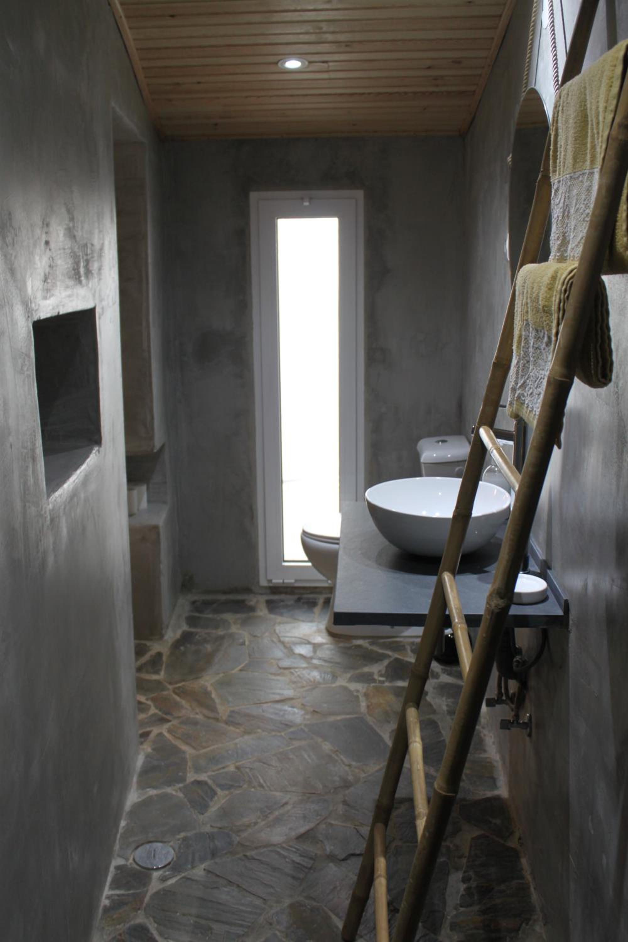 One-Bedroom House - Photo 14