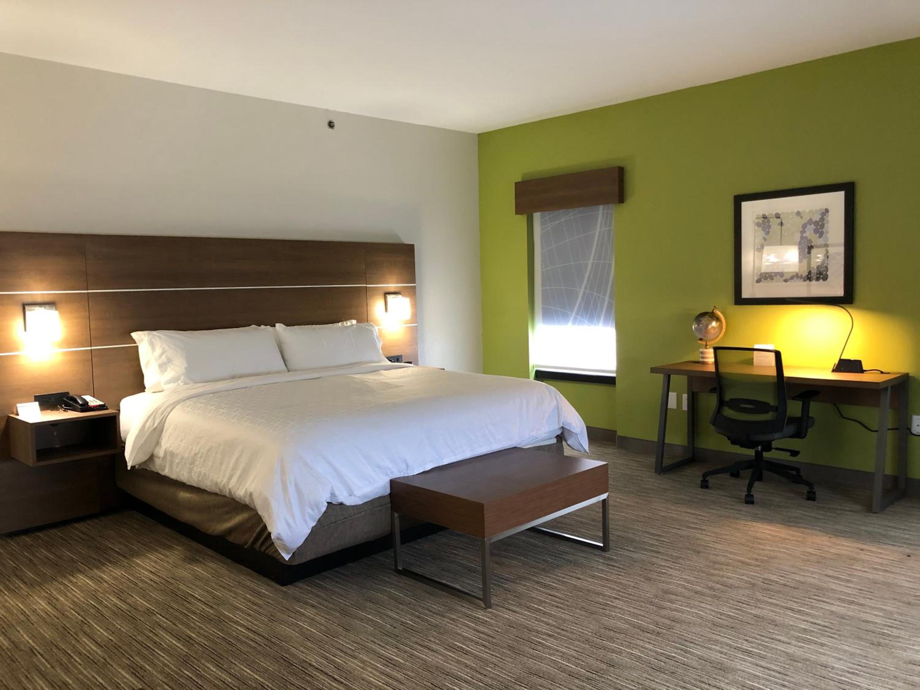 Executive King Suite - Photo 5