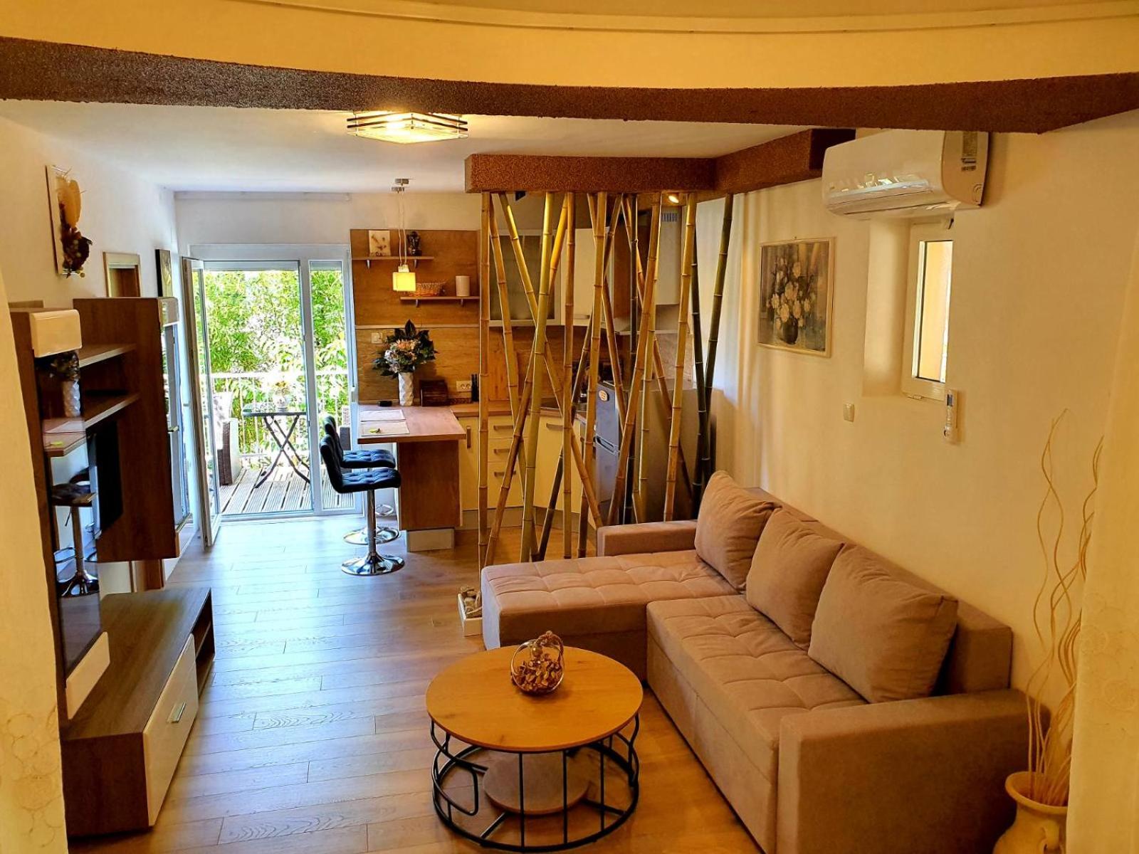 Superior Apartment photo 2