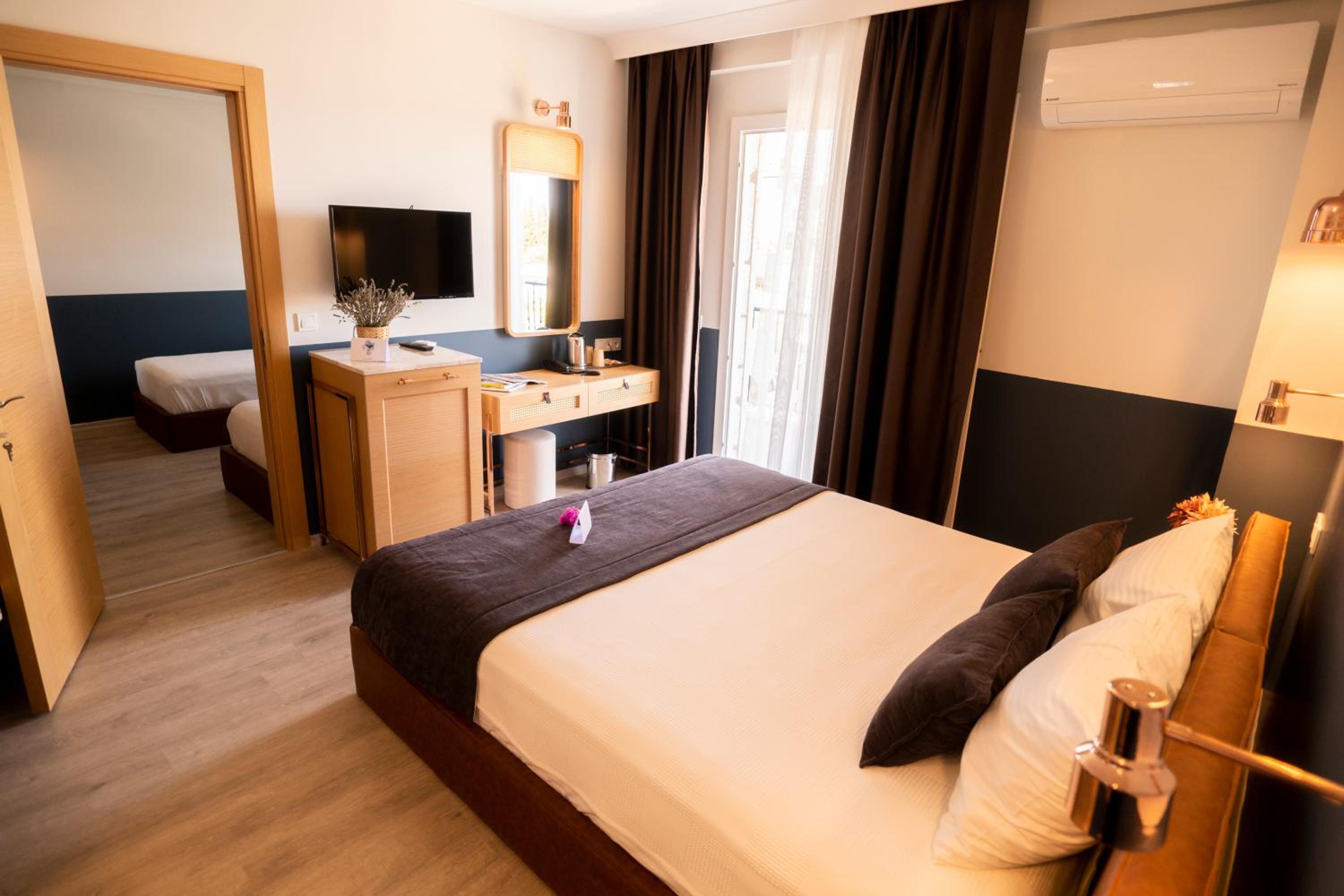 Family Suite - Photo 10