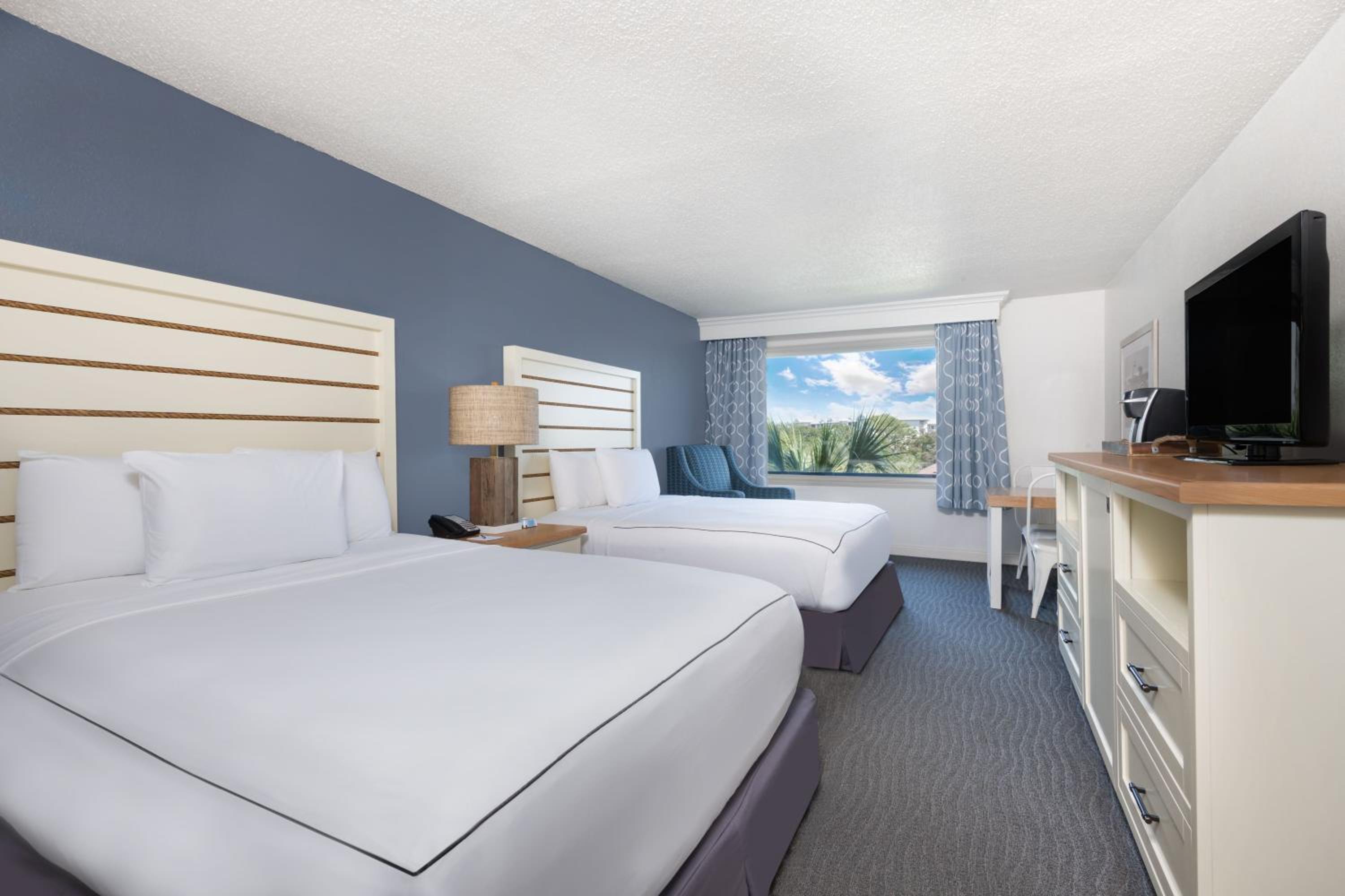 Deluxe Two Queen Beds