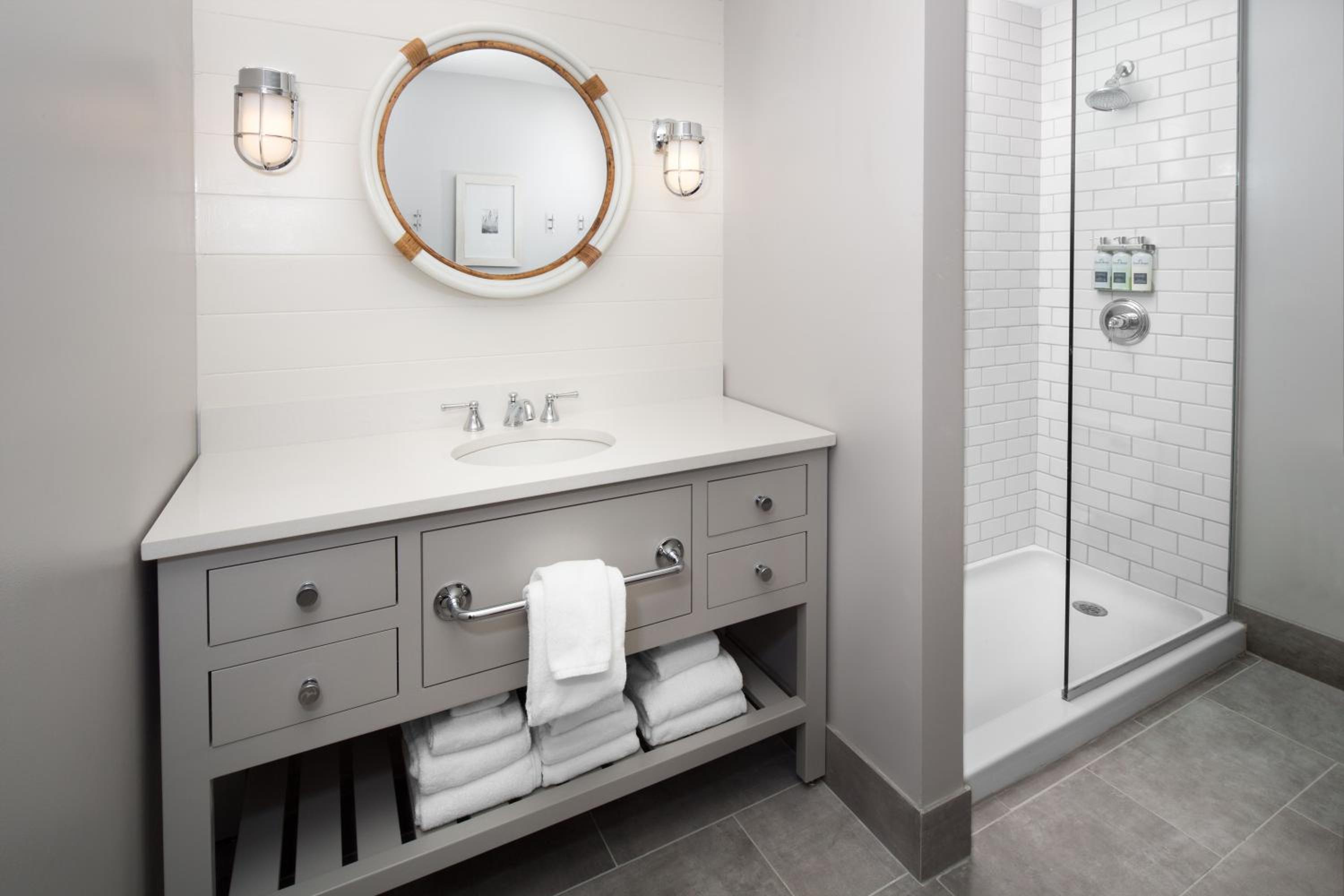 Partial Ocean View King