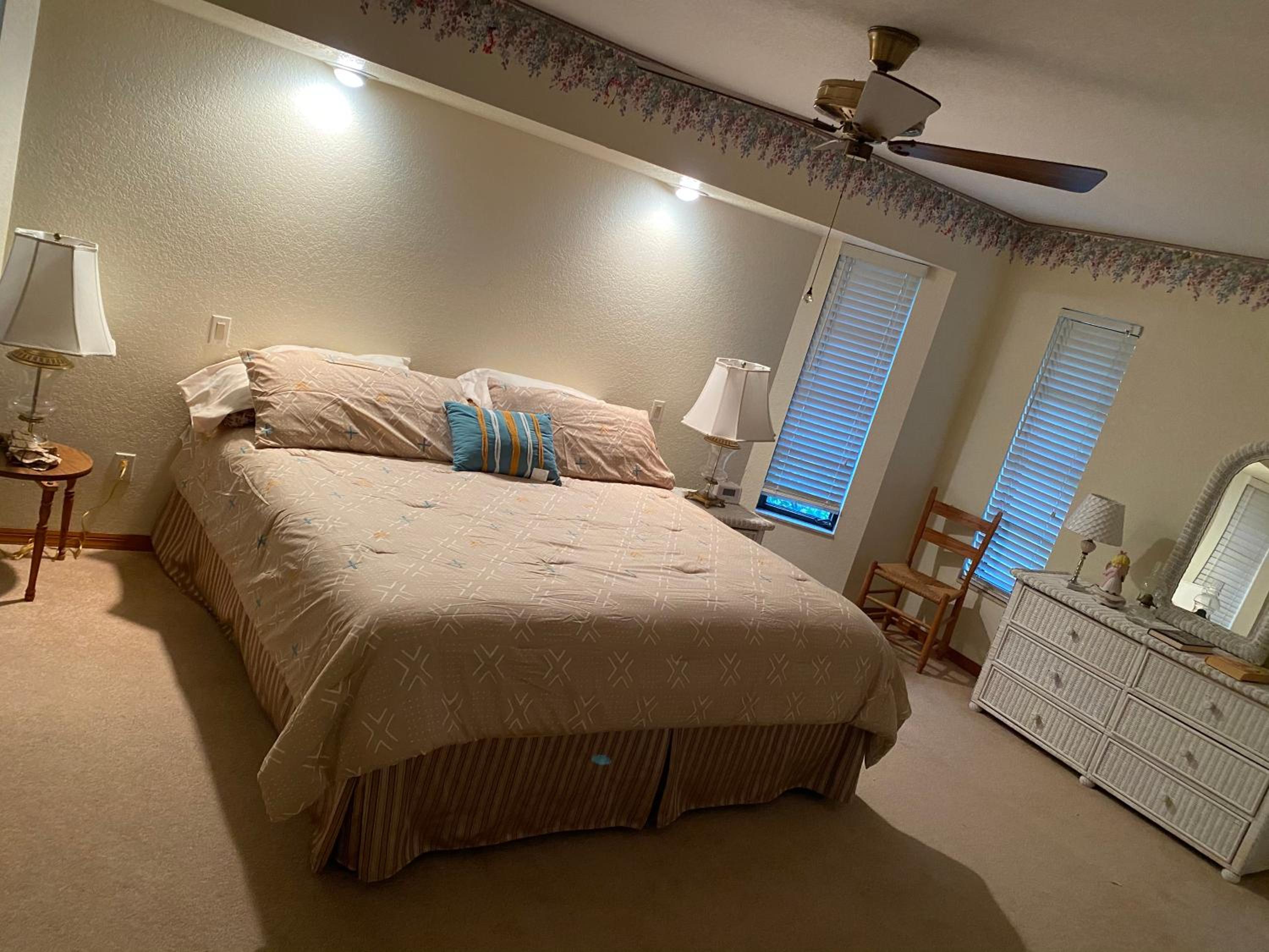 Two-Bedroom House photo 3