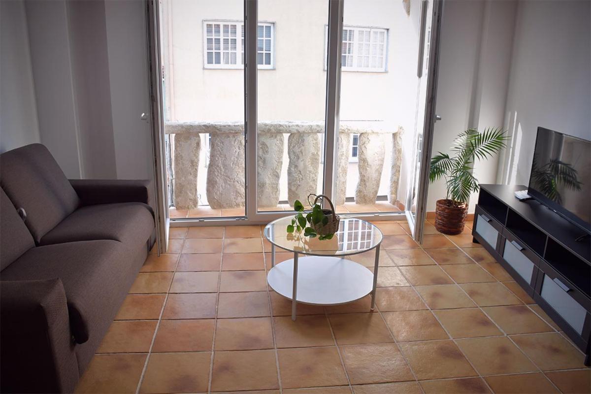 Apartment with Balcony - Photo 9