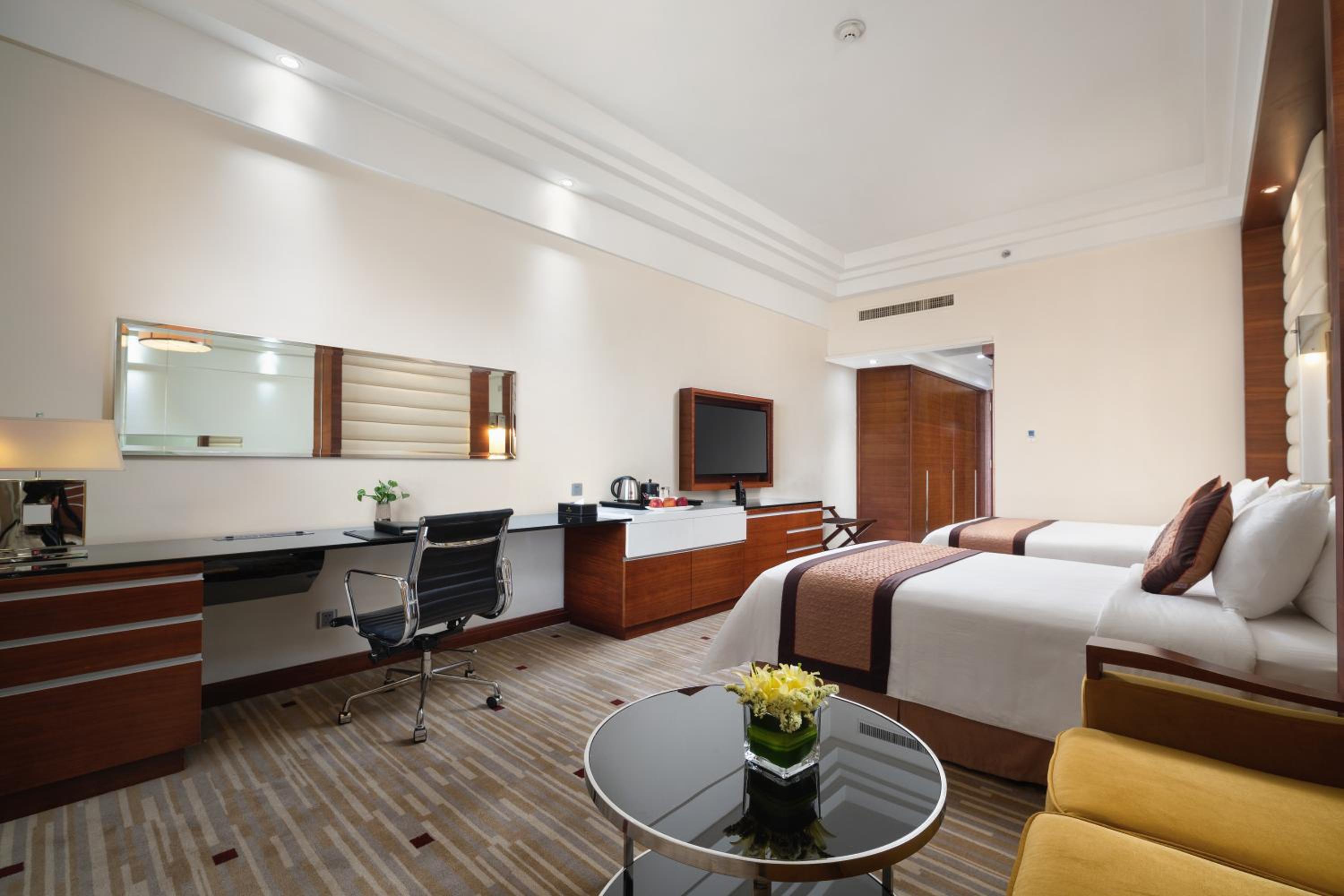 Superior Twin Room with Hill View photo 3