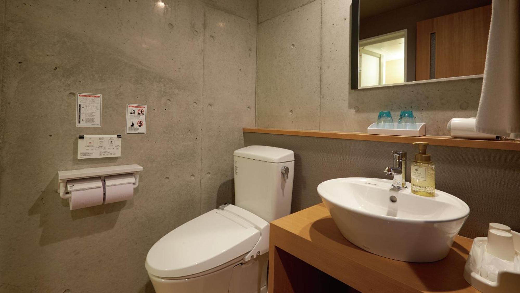 Superior Queen Room (2nd Floor) - New Building - Non-Smoking (Check out 11am /No cleaning)