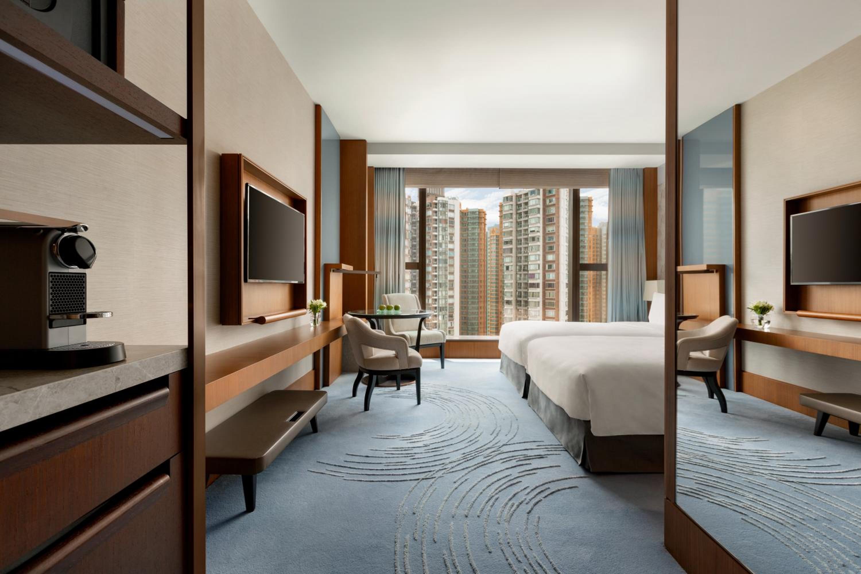 Deluxe Twin Room with City View